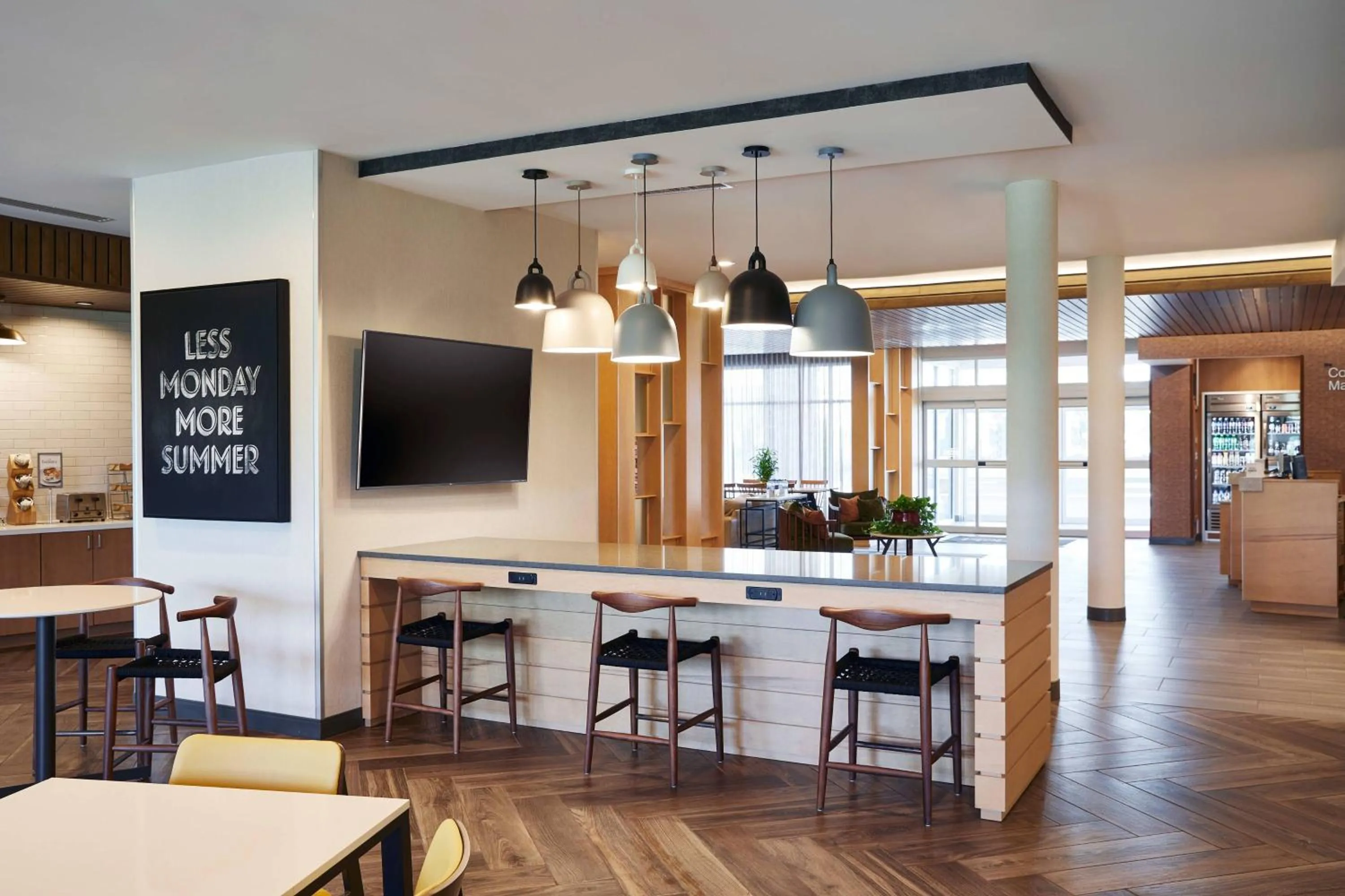 Breakfast in Fairfield Inn & Suites by Marriott Kansas City Belton