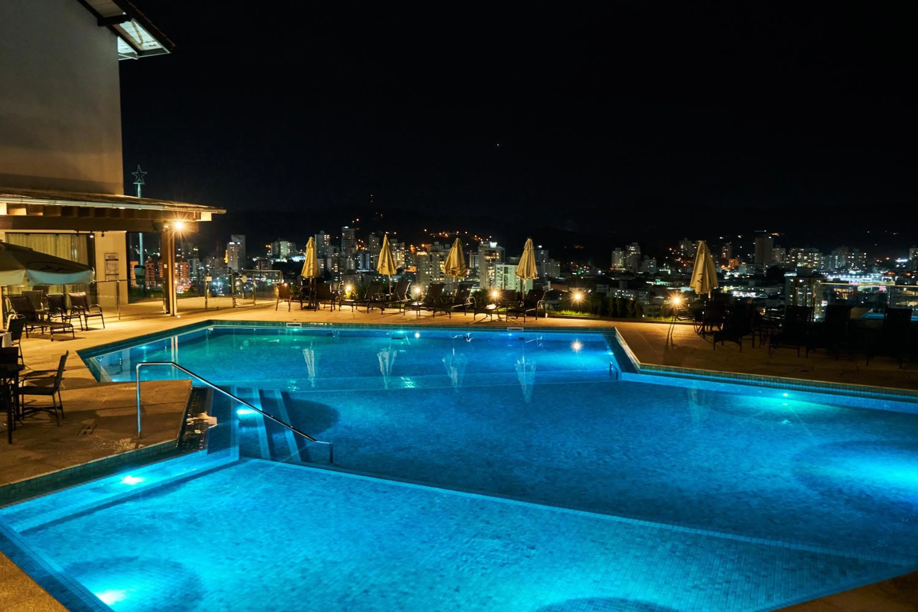 Night in Monthez Hotel & Eventos