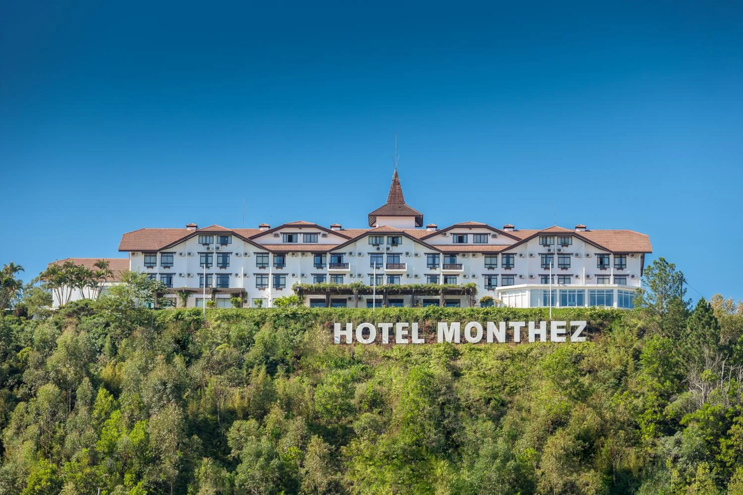 Property building in Monthez Hotel & Eventos