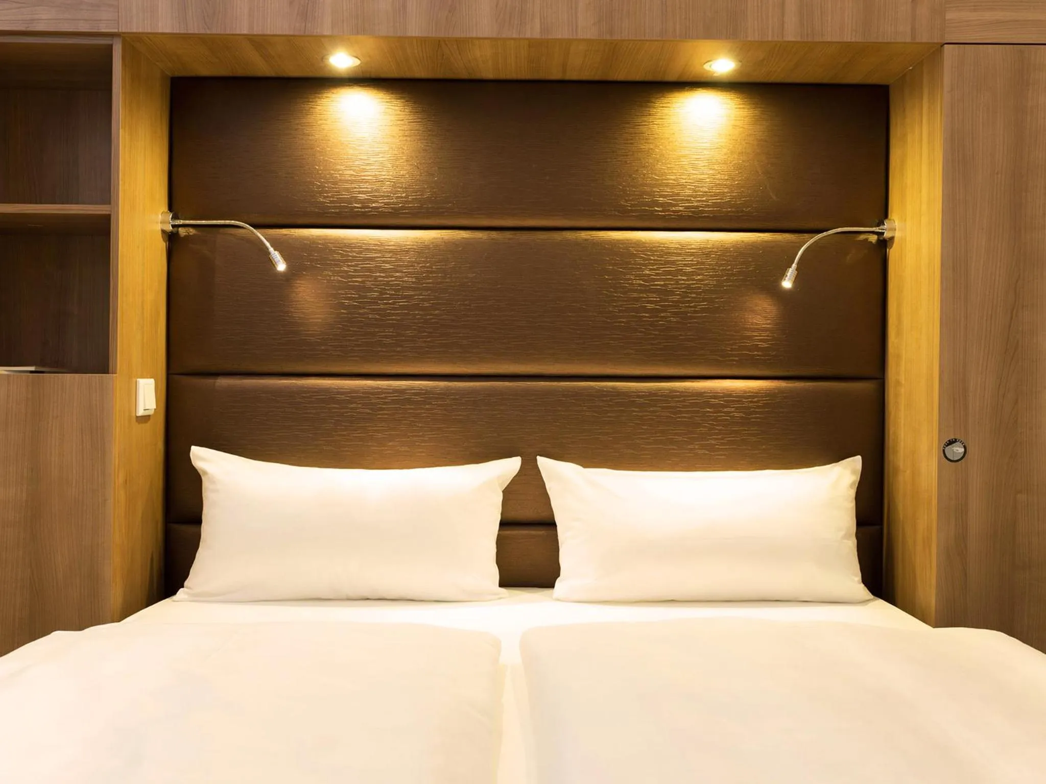 Decorative detail, Bed in Motel Plus Berlin