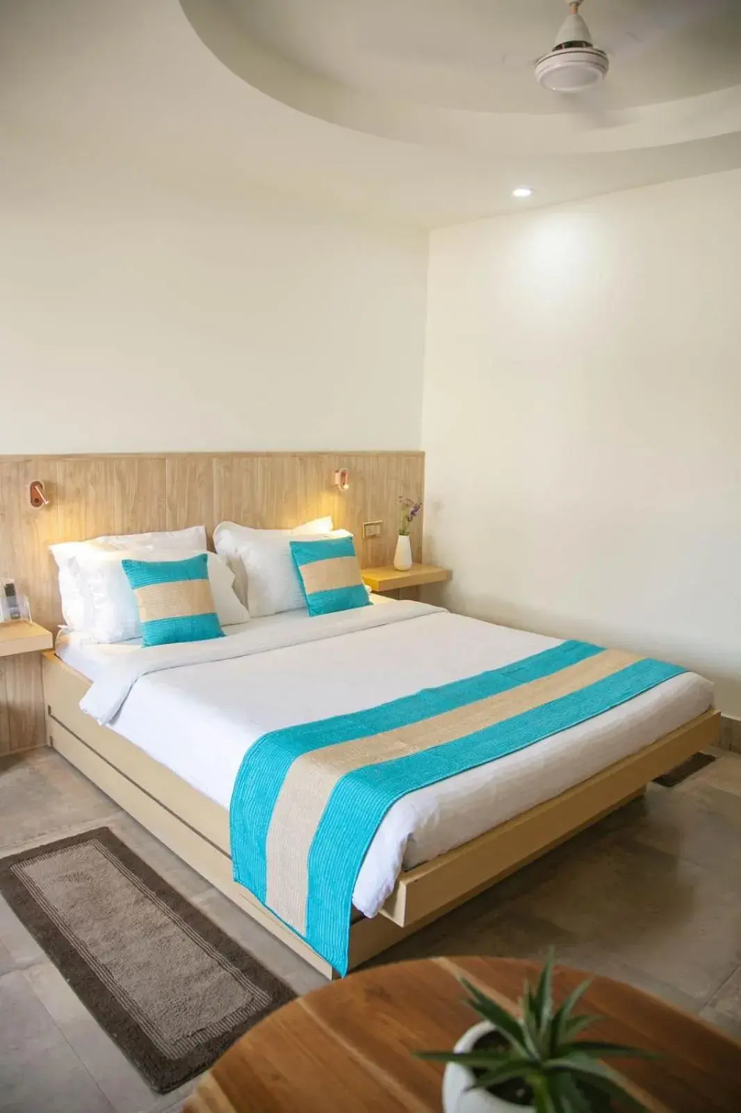 Deluxe Single Room in Hotel Lake Shilloi Deluxe Single Room in Hotel Lake Shilloi