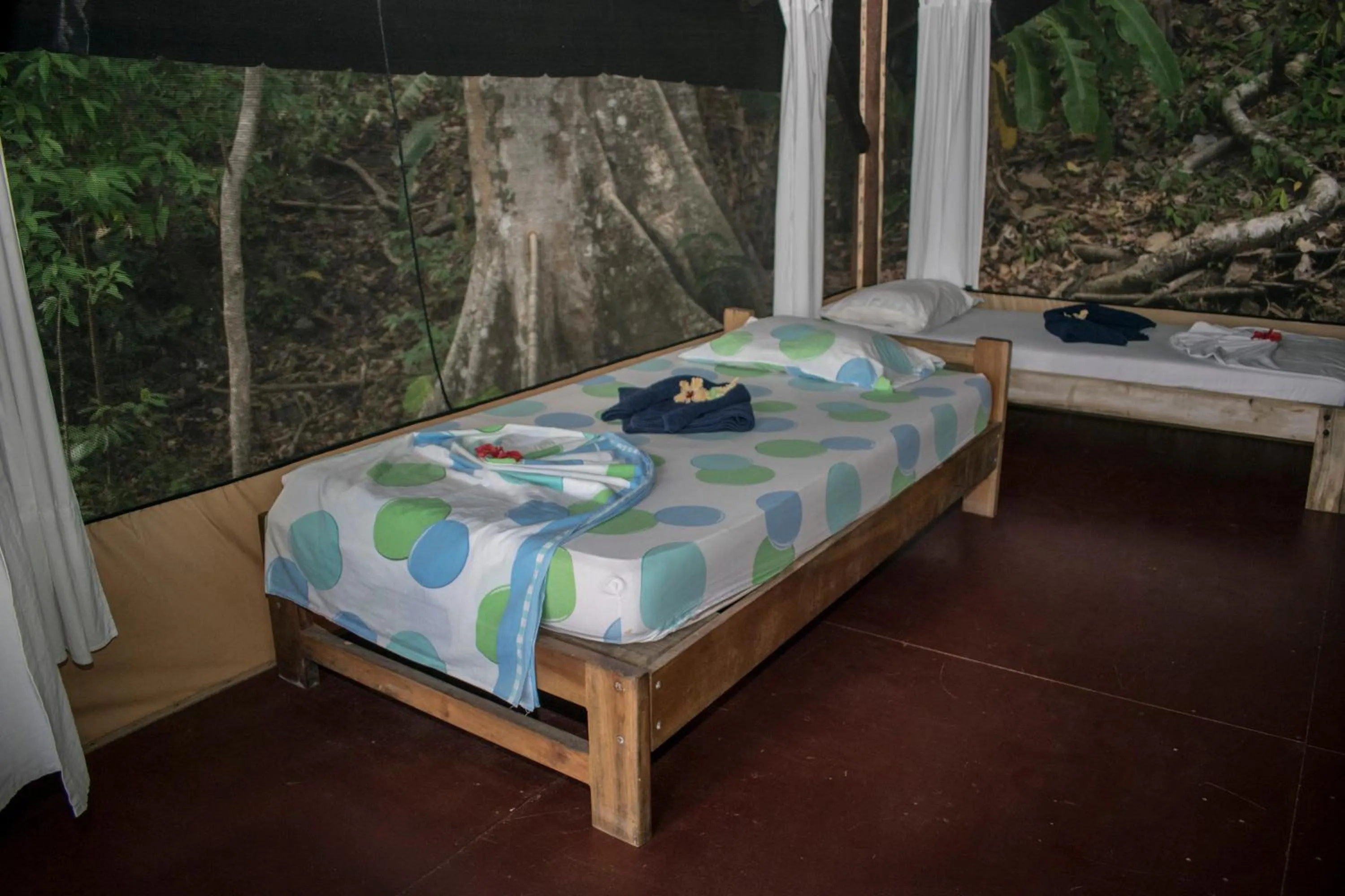 Bed in La Leona Eco Lodge