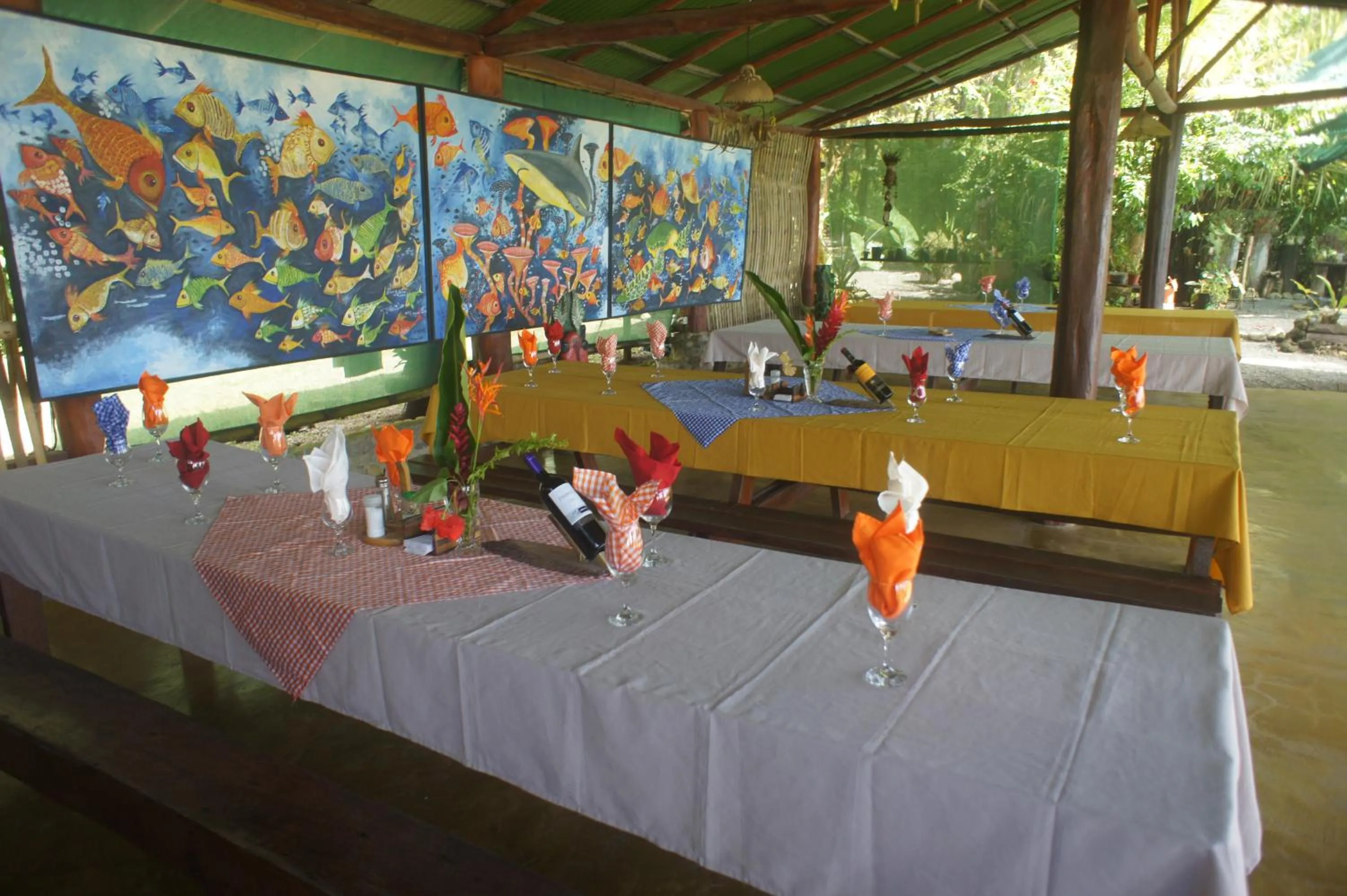 Restaurant/places to eat in La Leona Eco Lodge