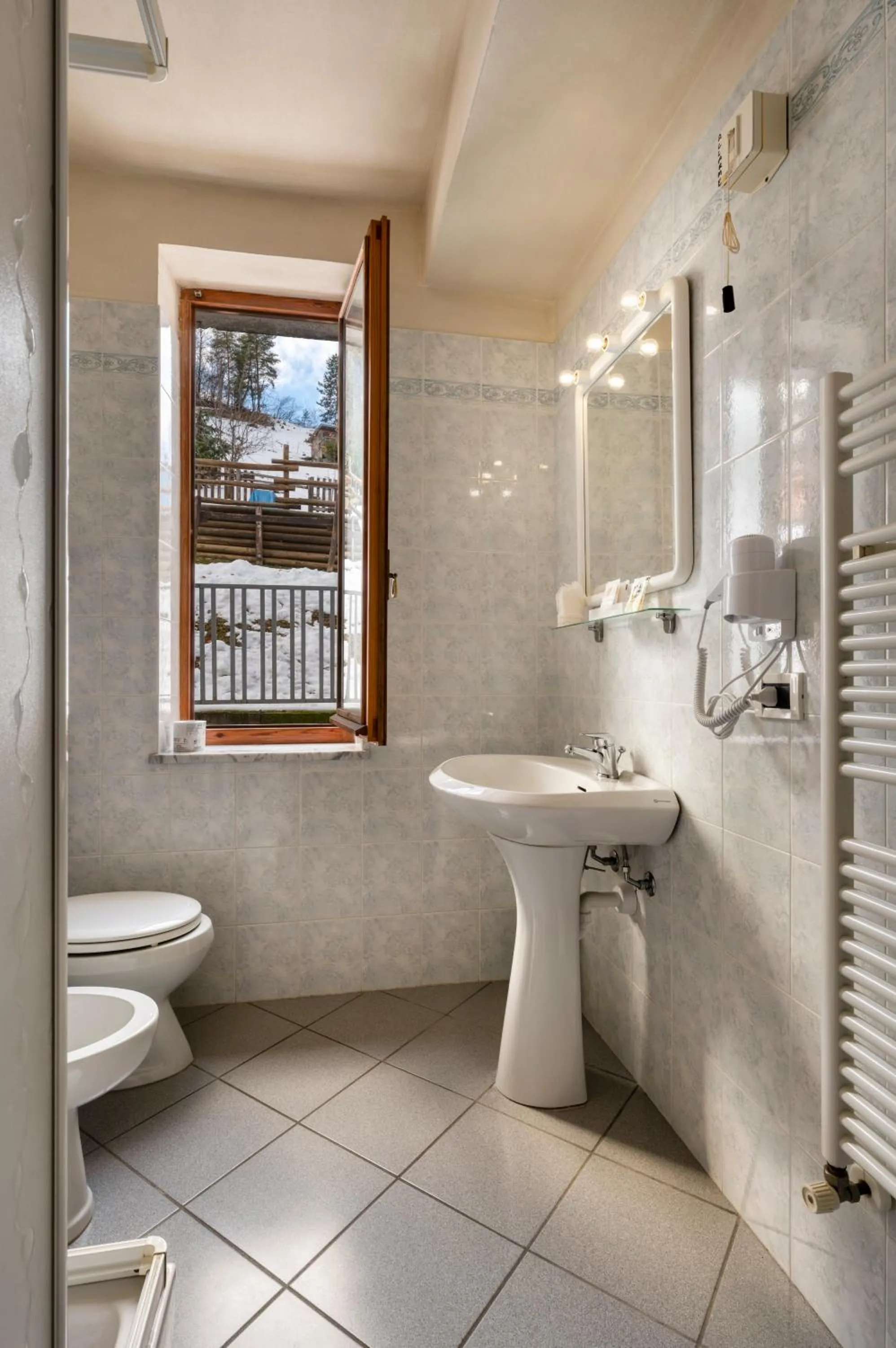 Bathroom in Hotel Miramonti Family & SPA