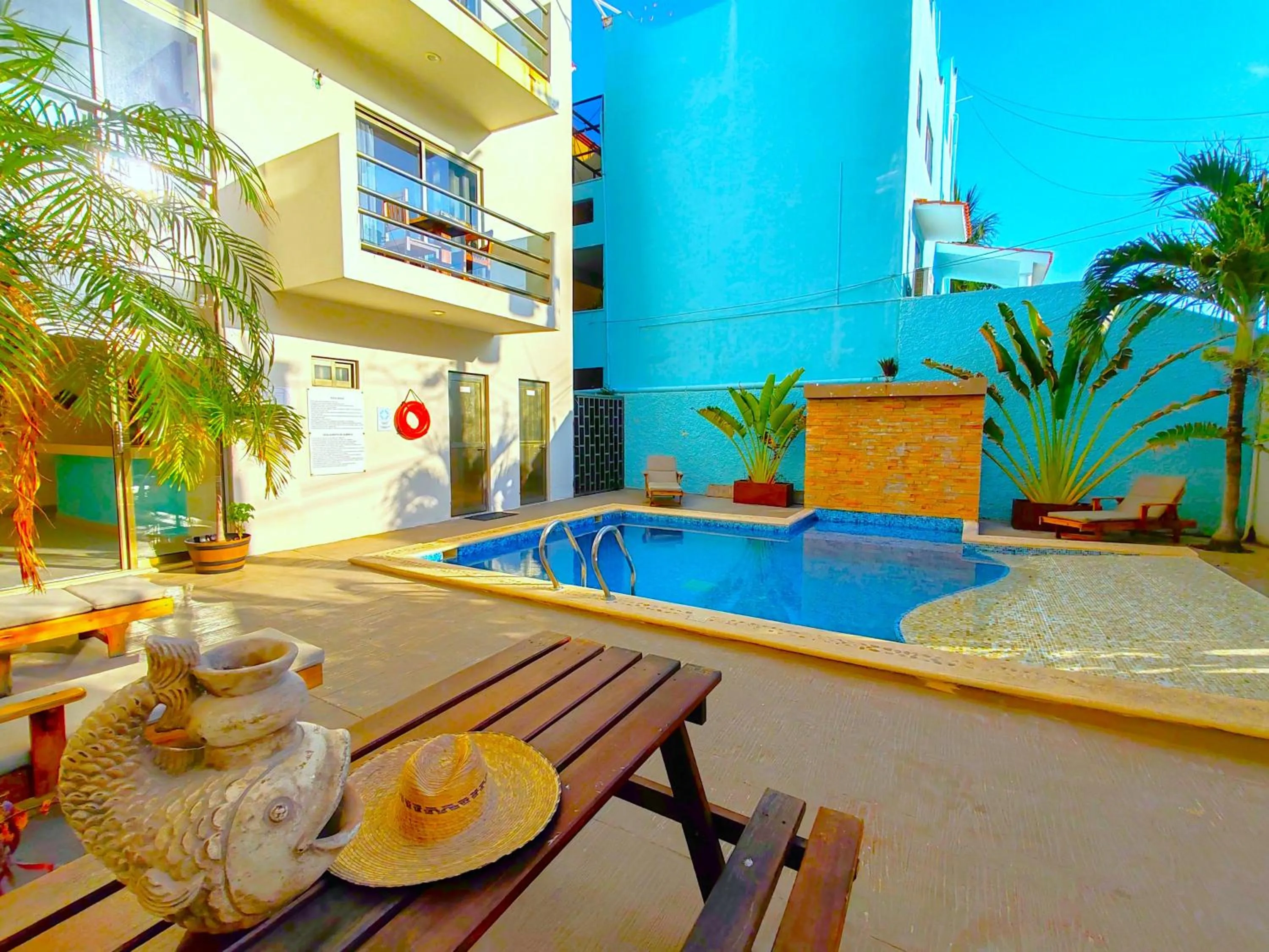 Swimming pool in Arrecifes Suites