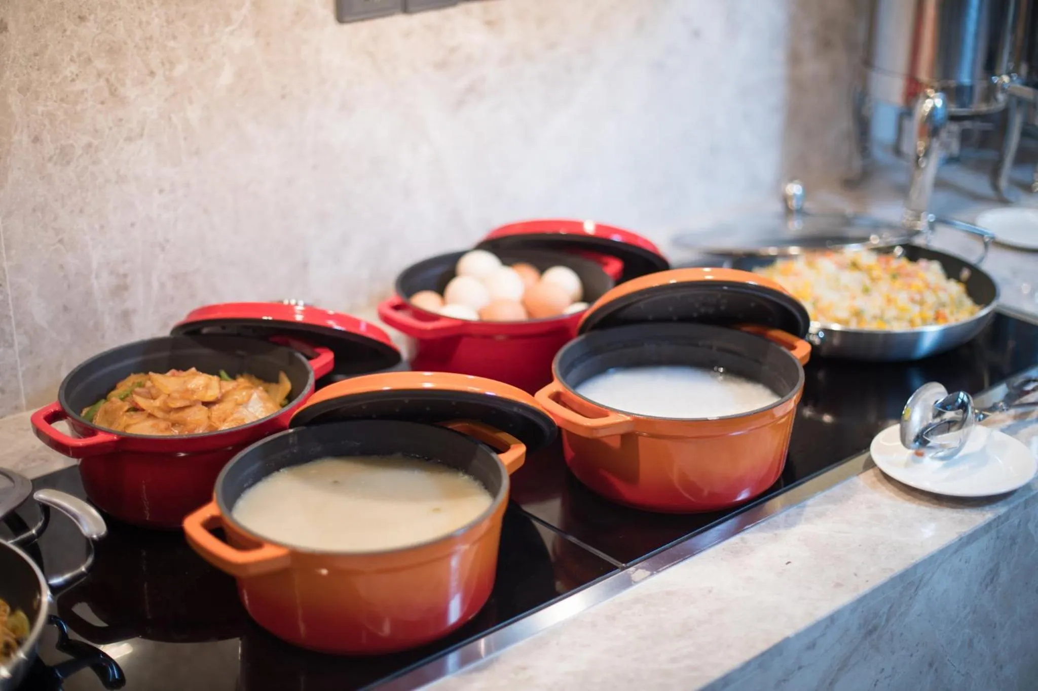 Restaurant/places to eat in Holiday Inn Express Nanchang West Station by IHG