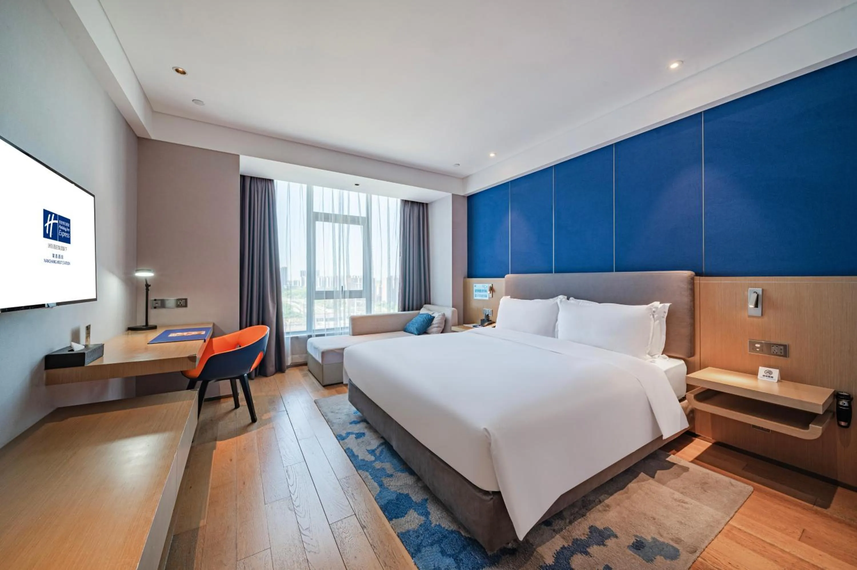 Bedroom, Bed in Holiday Inn Express Nanchang West Station by IHG