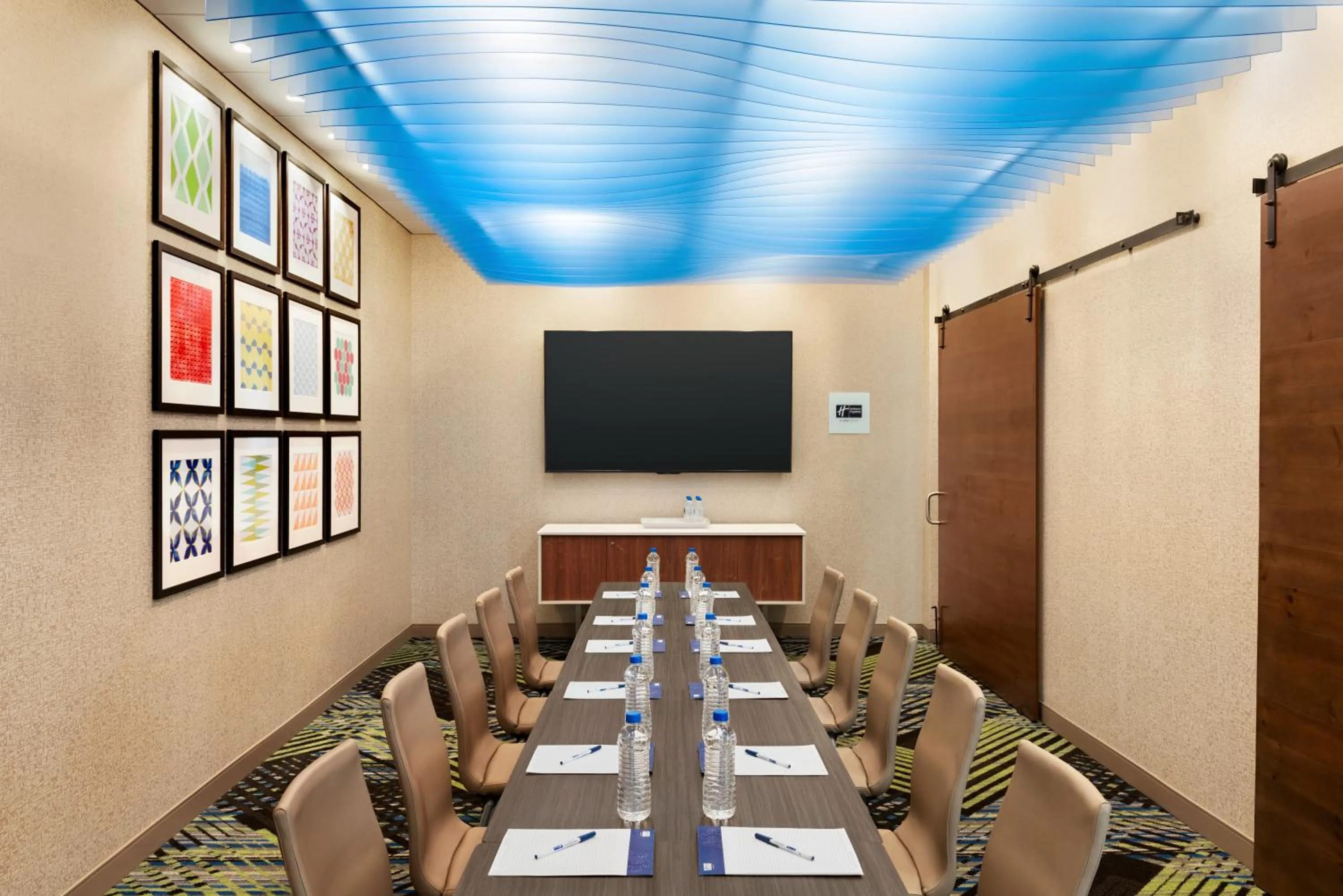 Meeting/conference room in Holiday Inn Express & Suites - Beaver Dam by IHG