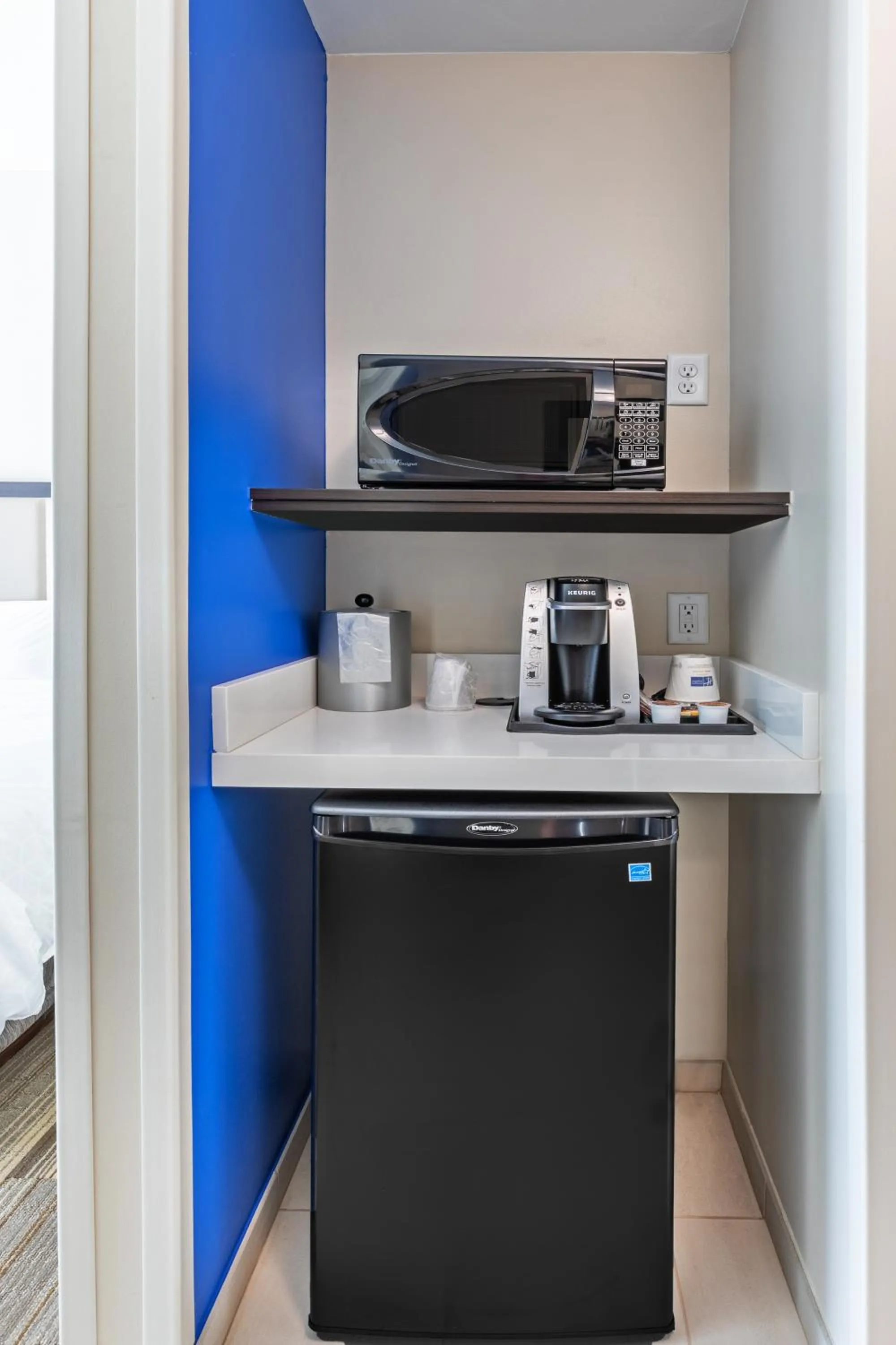 Guests in Holiday Inn Express & Suites Purcell by IHG