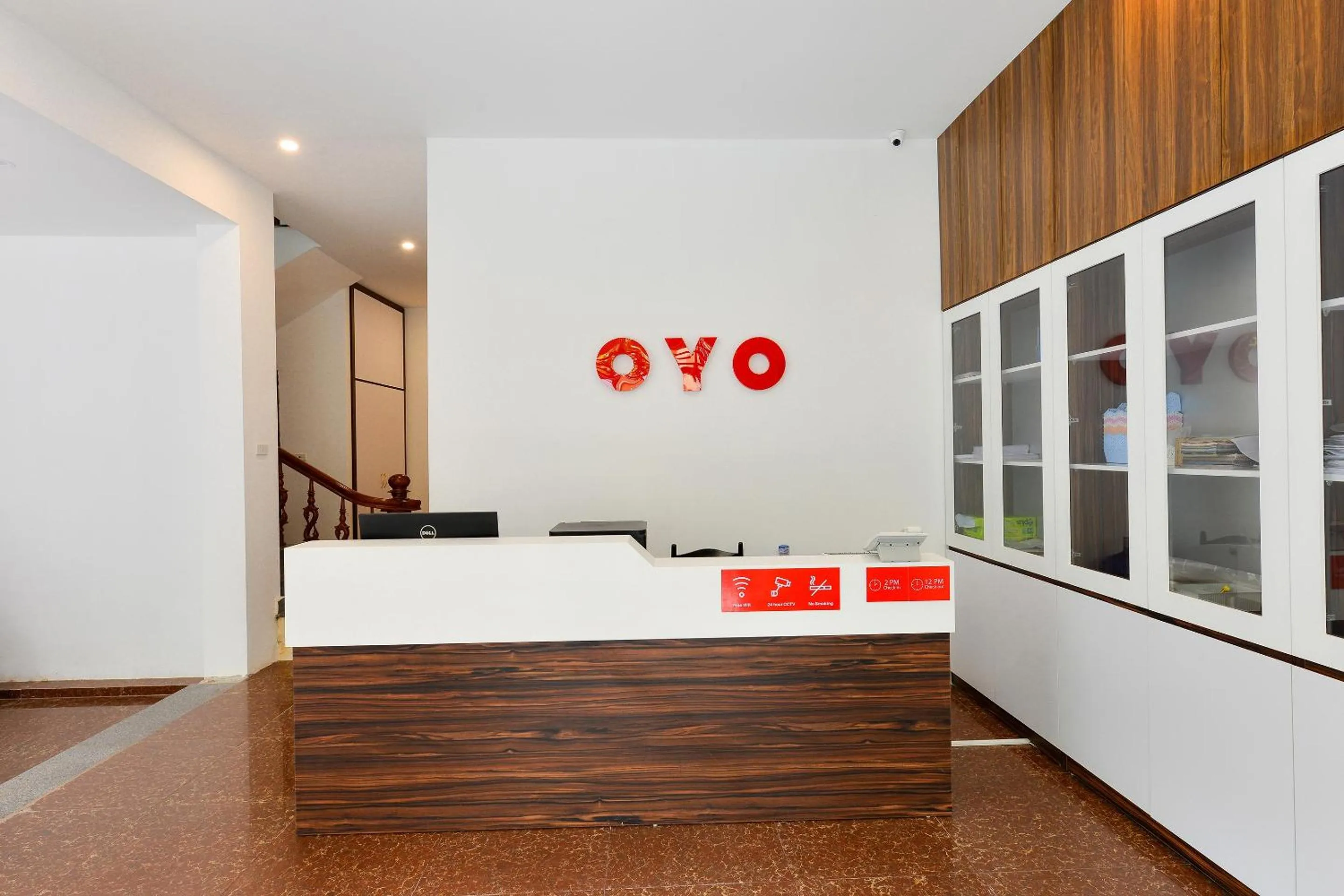 Lobby or reception in OYO 317 Kim Cuong Hotel 2