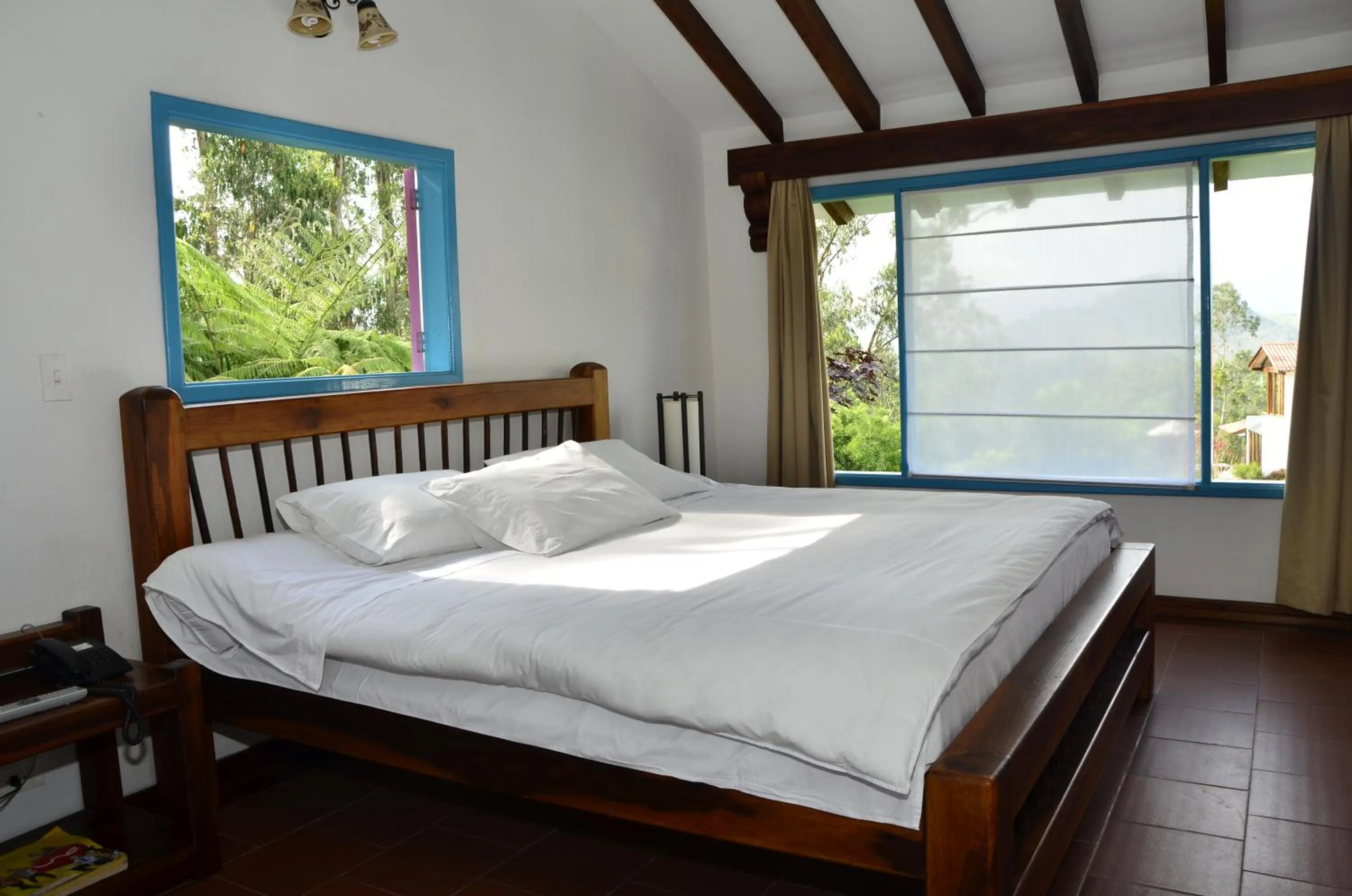 Photo of the whole room, Bed in Termales El Otoño