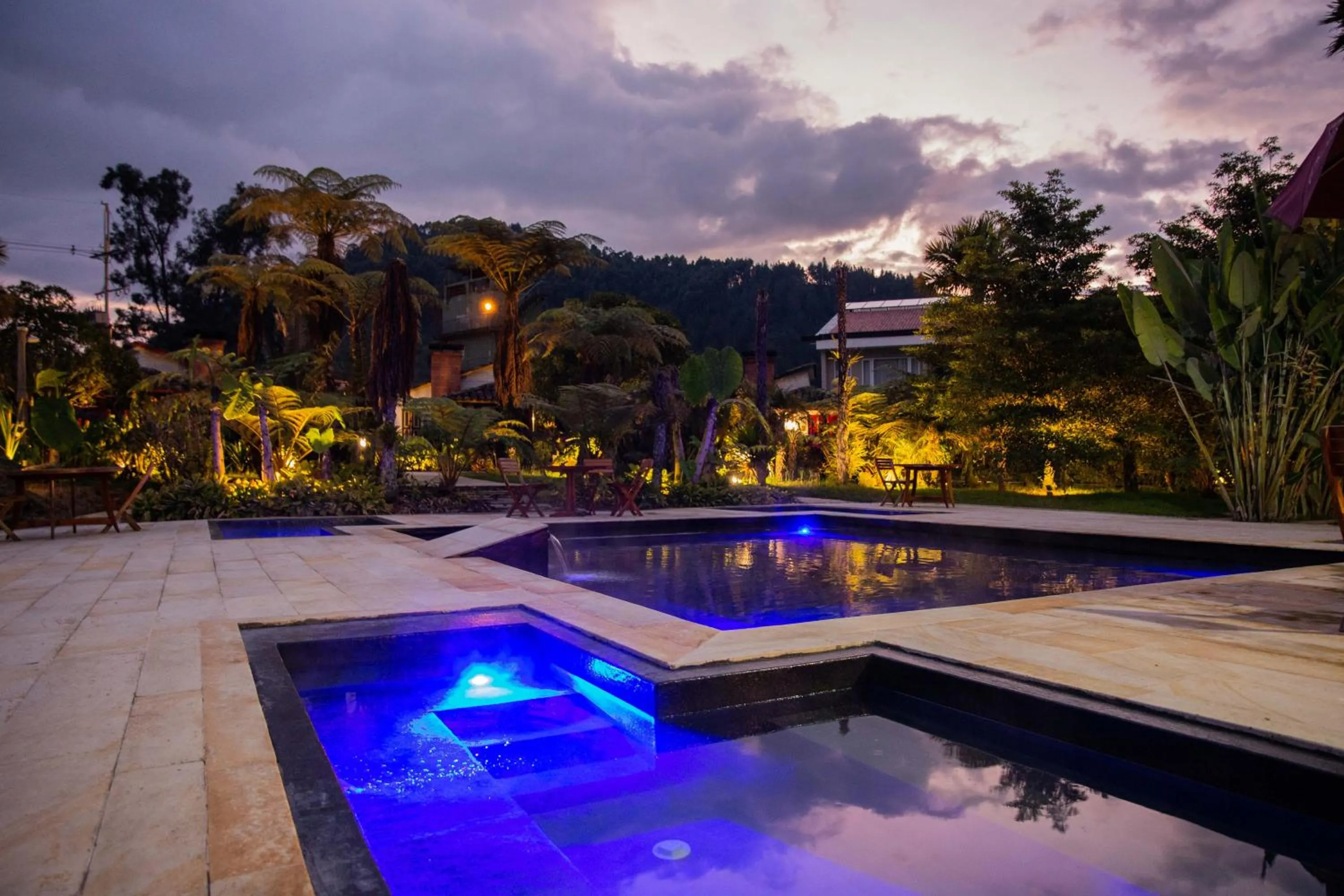 Swimming pool in Termales El Otoño