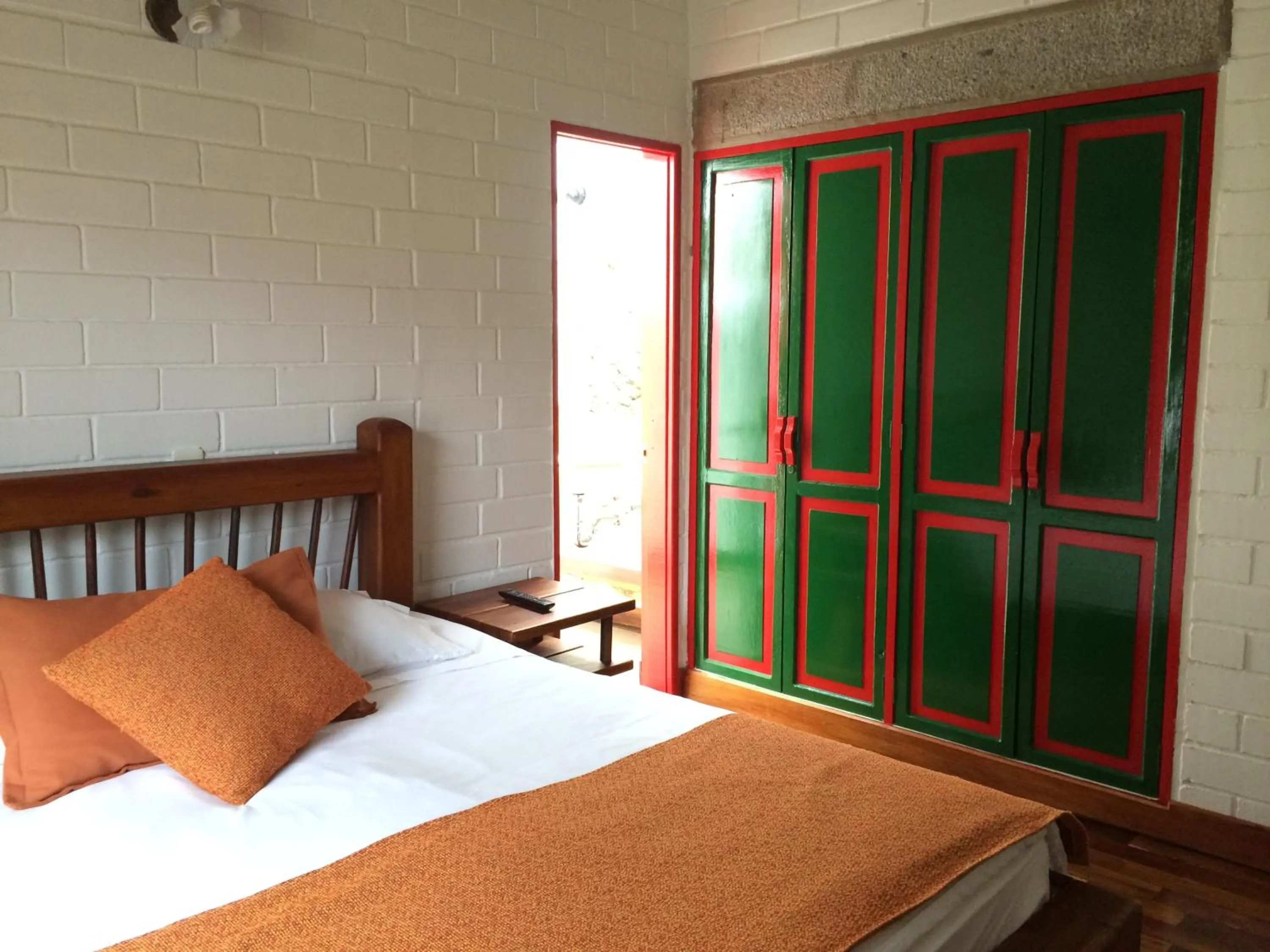 Photo of the whole room, Bed in Termales El Otoño