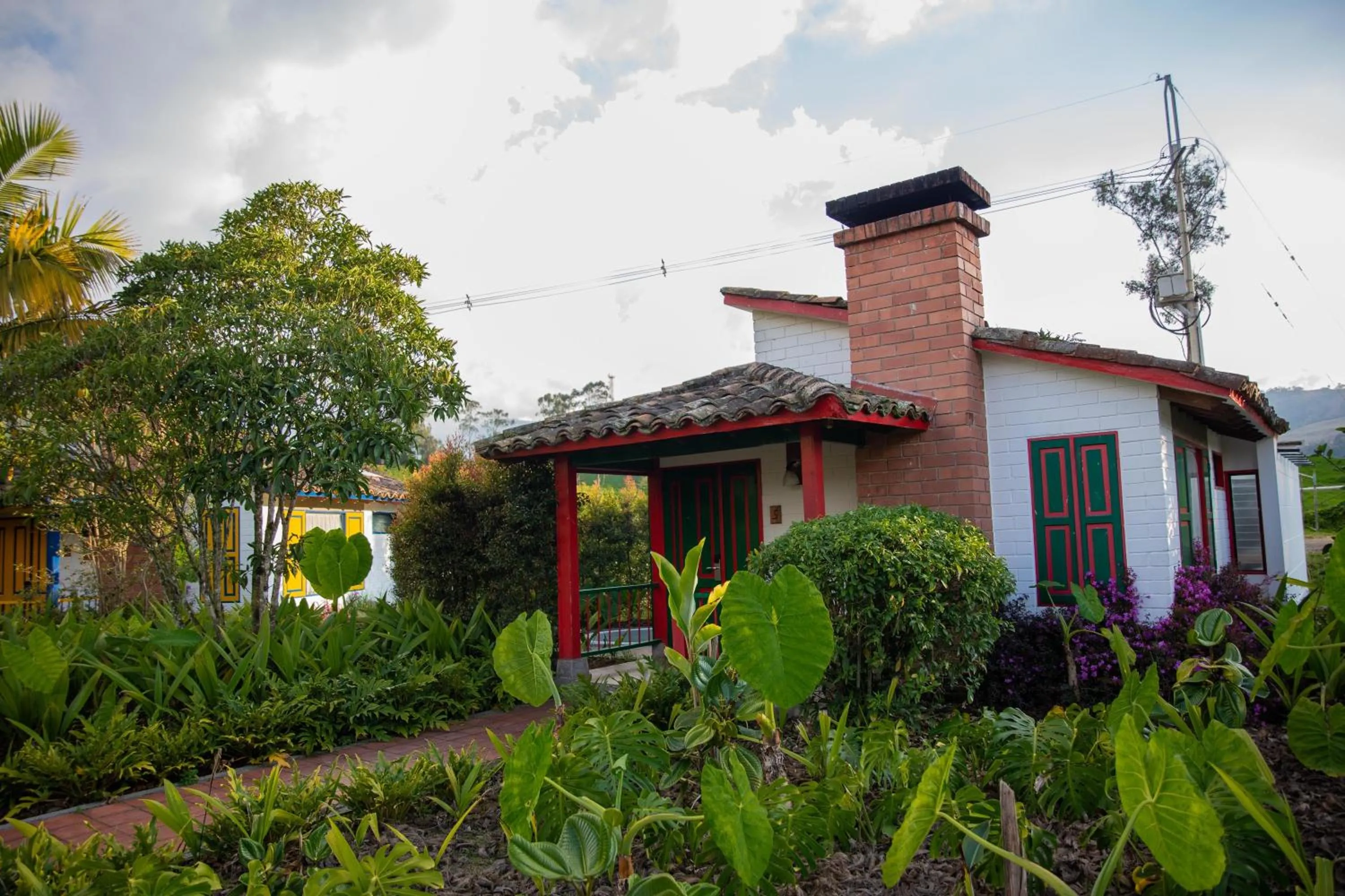 Property building in Termales El Otoño