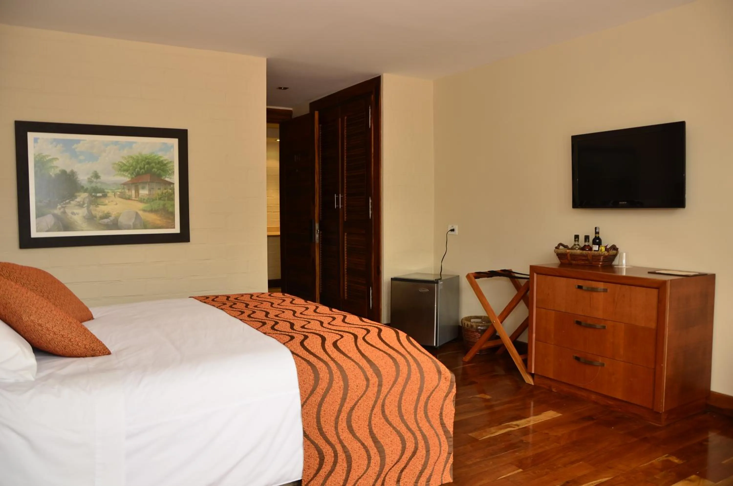 Photo of the whole room, Bed in Termales El Otoño