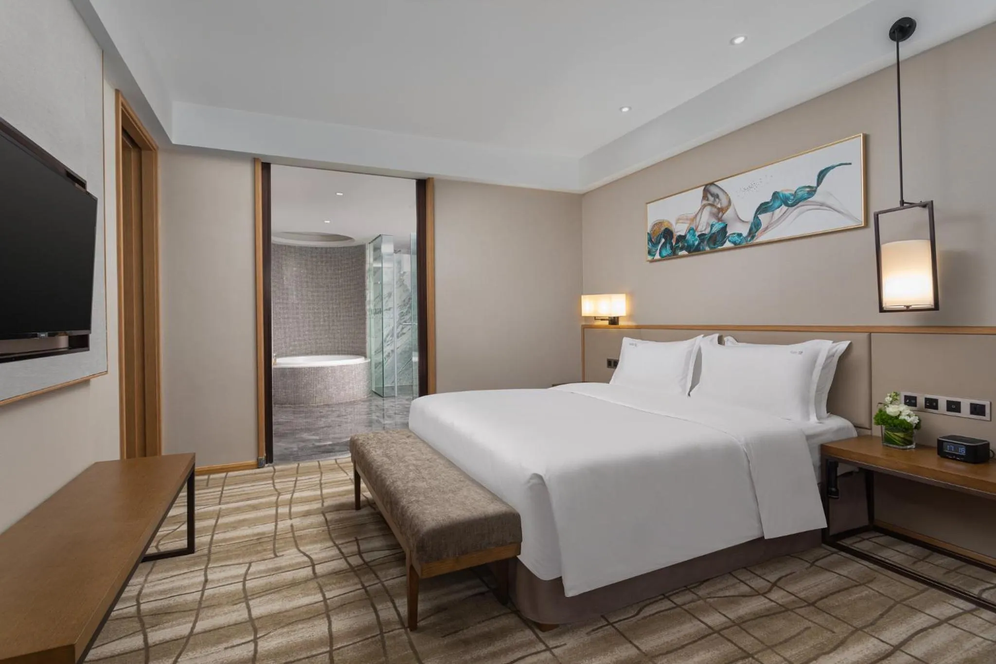 Bedroom, Bed in Holiday Inn Chengdu Airport by IHG - Free Shuttle to Shuangliu International Airport