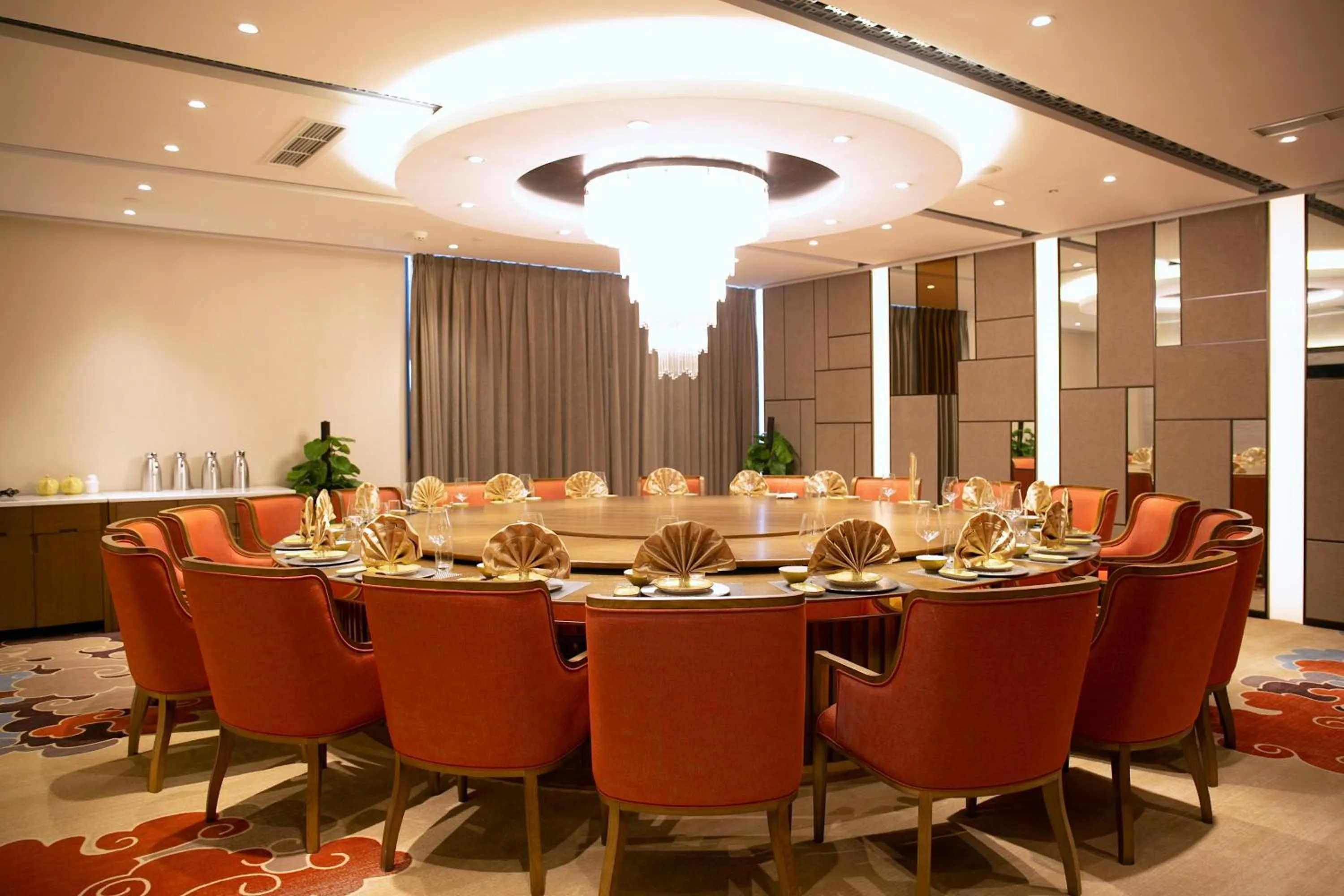 Restaurant/places to eat in Holiday Inn Chengdu Airport by IHG - Free Shuttle to Shuangliu International Airport