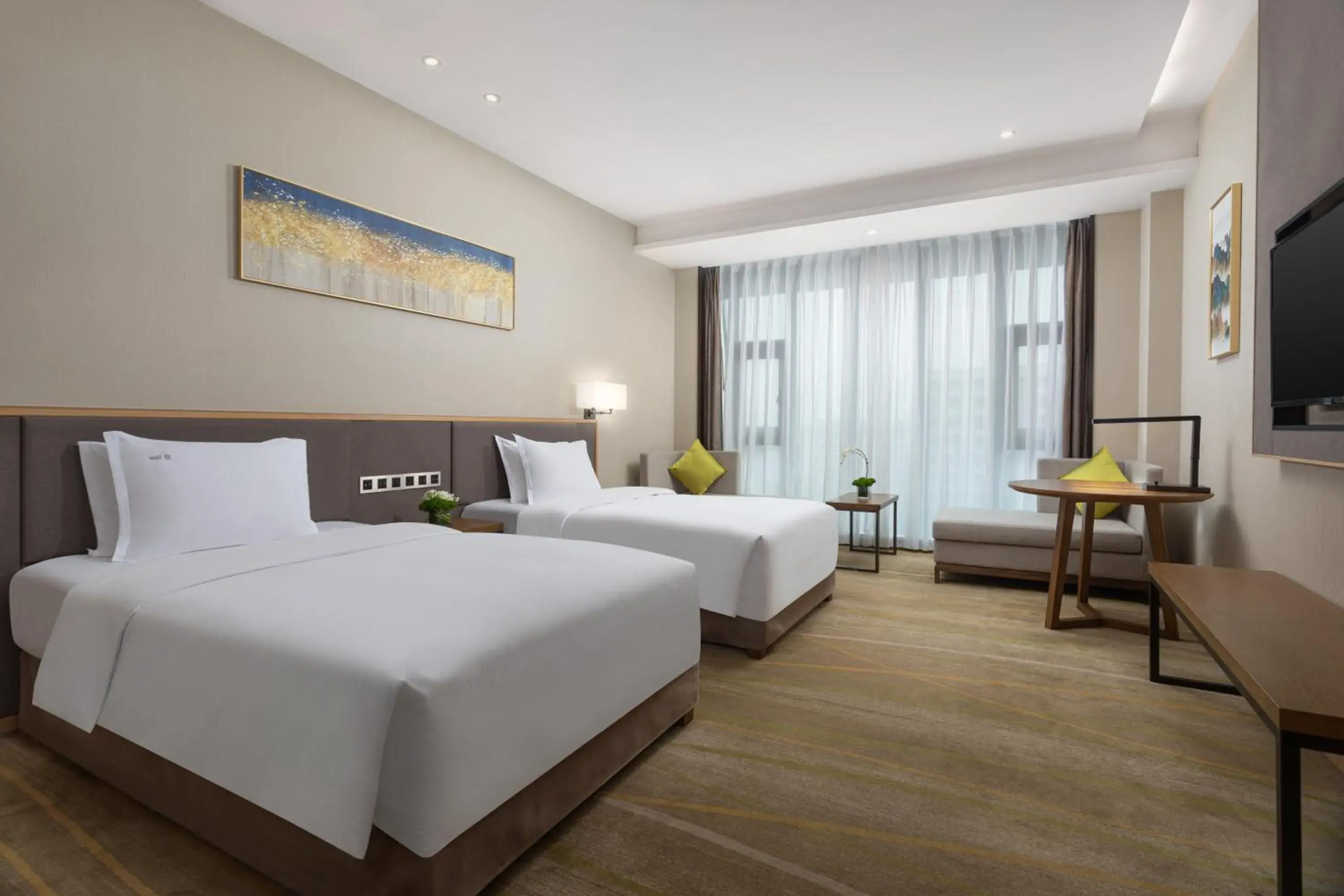 Standard Double Room with Two Double Beds in Holiday Inn Chengdu Airport by IHG - Free Shuttle to Shuangliu International Airport Standard Double Room with Two Double Beds in Holiday Inn Chengdu Airport by IHG - Free Shuttle to Shuangliu International Airport