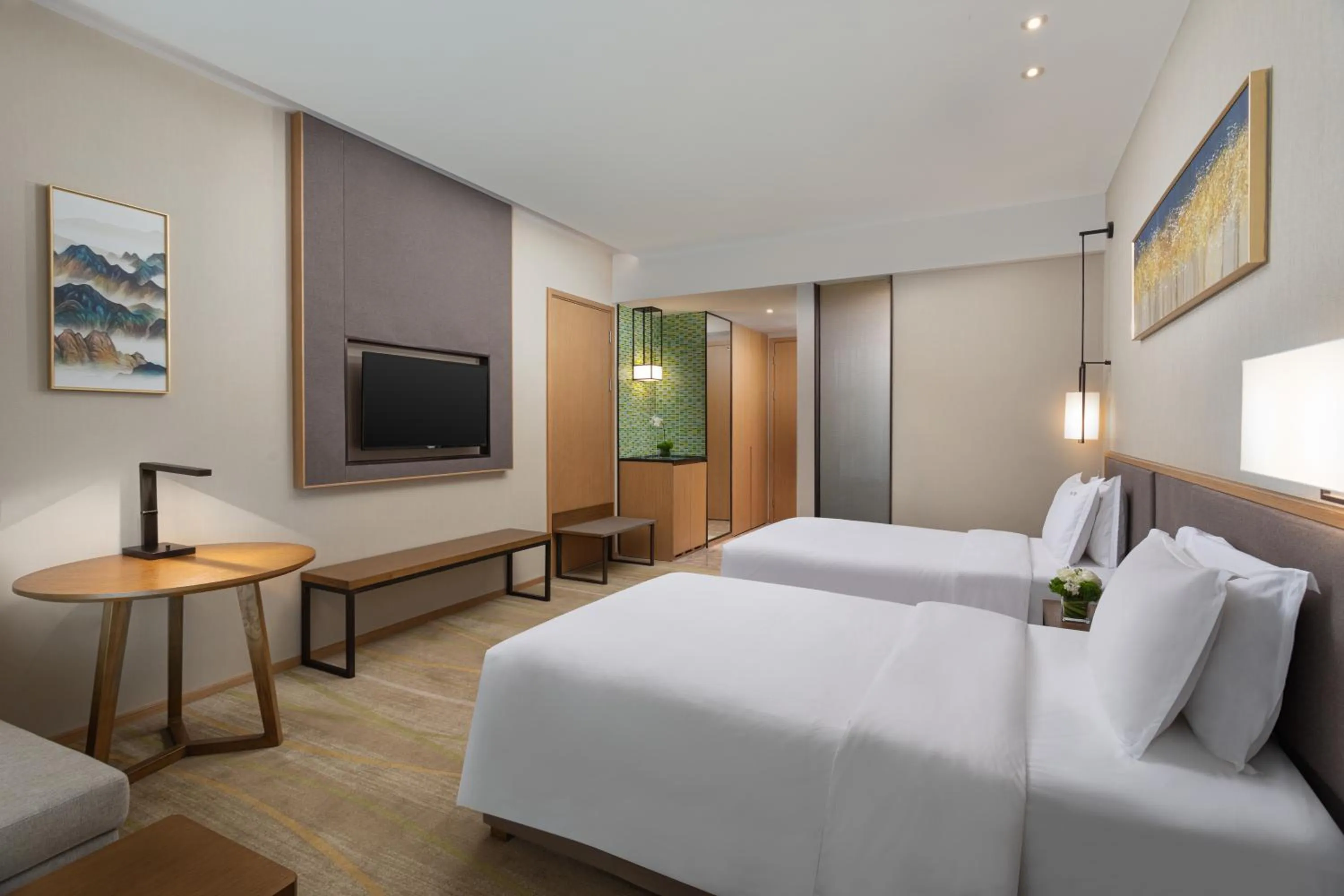 Bed in Holiday Inn Chengdu Airport by IHG - Free Shuttle to Shuangliu International Airport