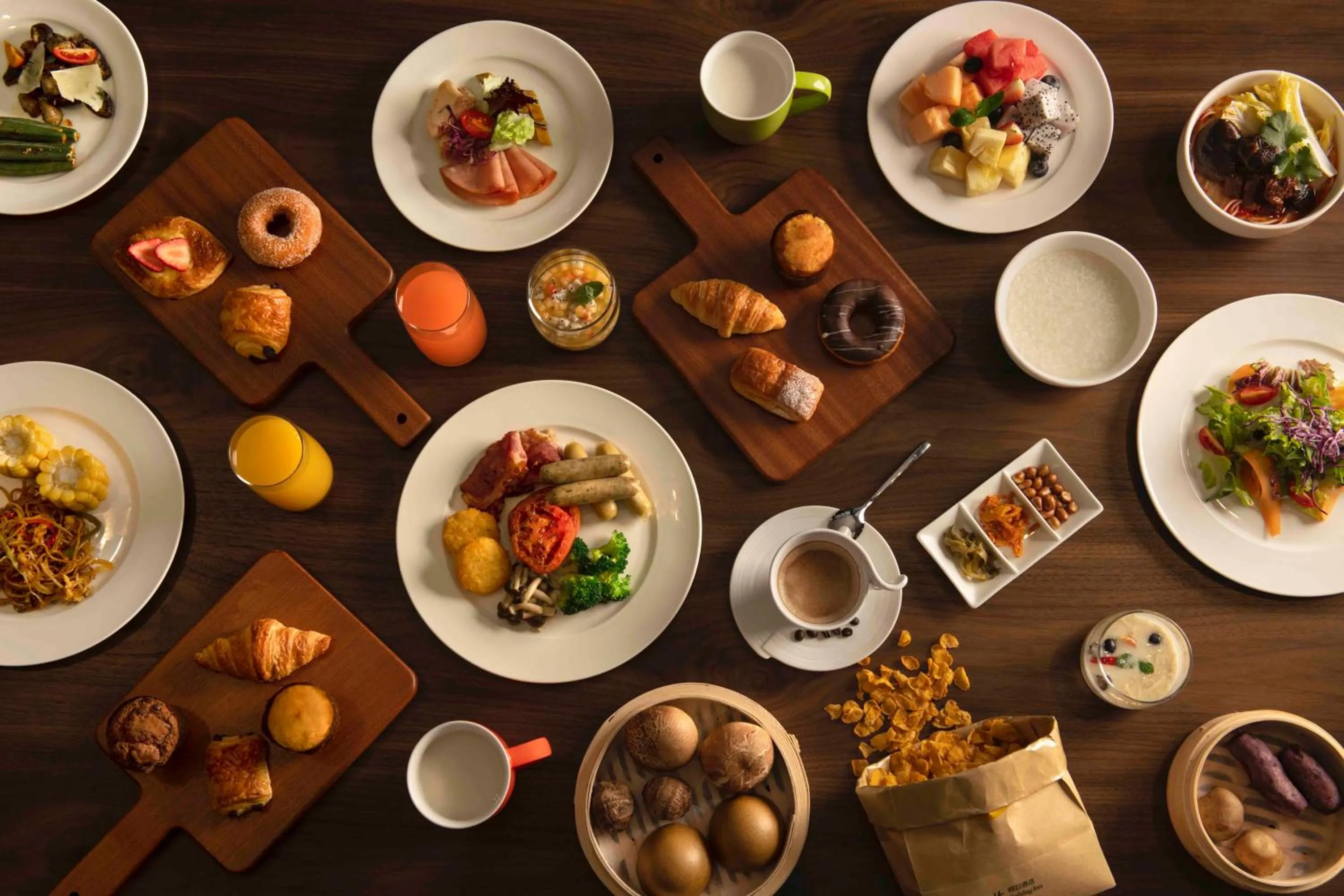 Breakfast in Holiday Inn Chengdu Airport by IHG - Free Shuttle to Shuangliu International Airport