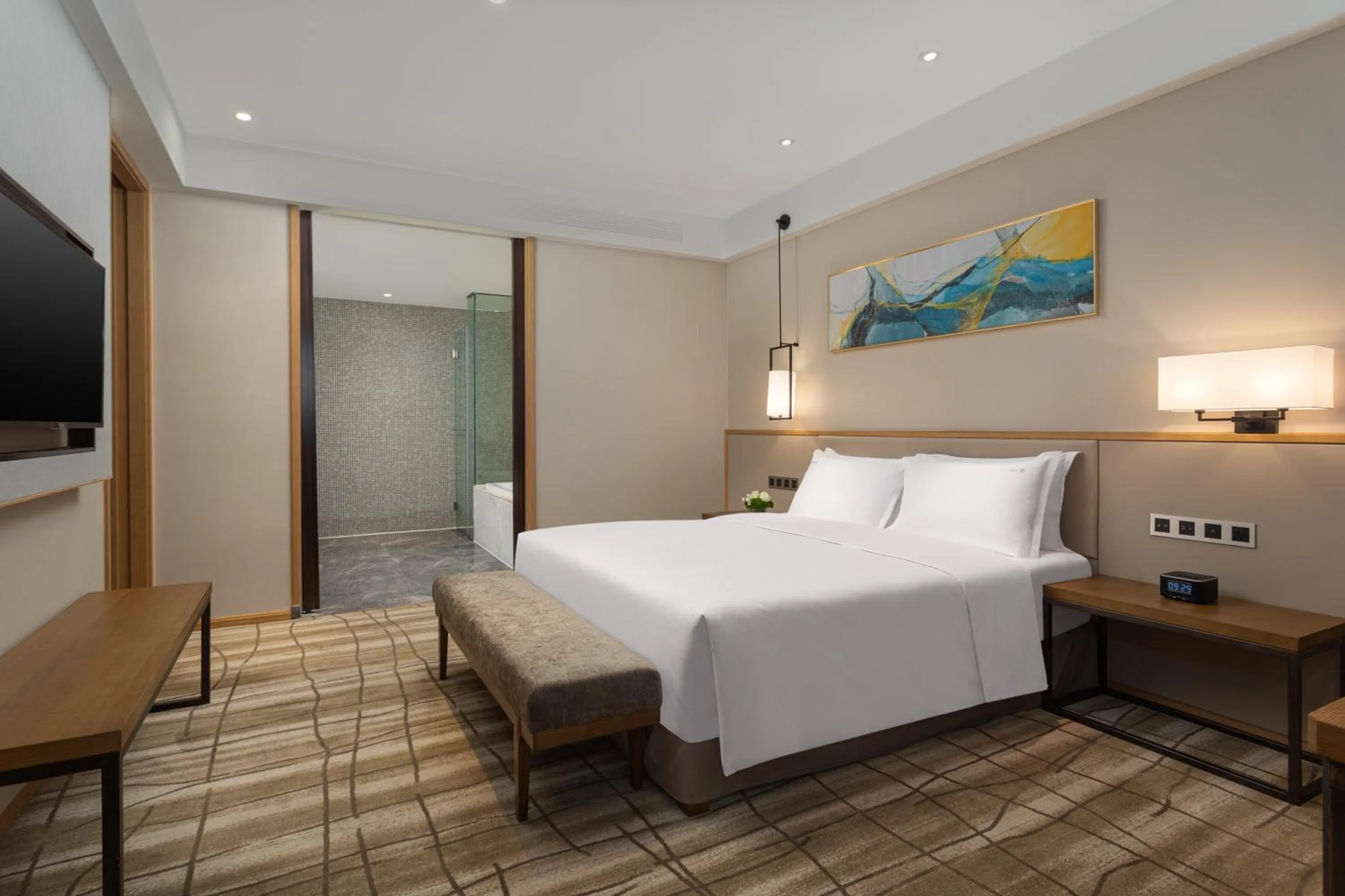 Bed in Holiday Inn Chengdu Airport by IHG - Free Shuttle to Shuangliu International Airport