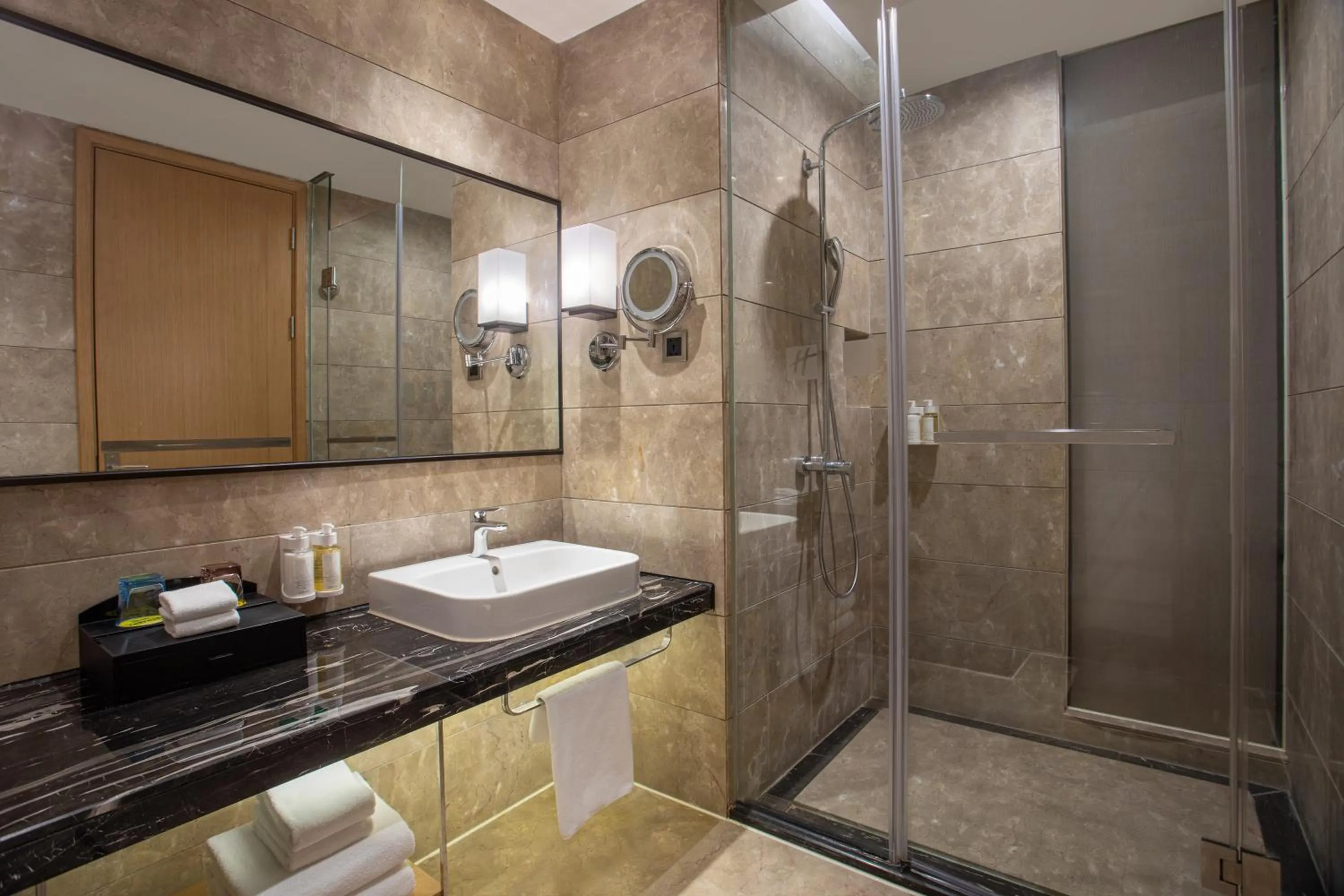 Toilet in Holiday Inn Chengdu Airport by IHG - Free Shuttle to Shuangliu International Airport