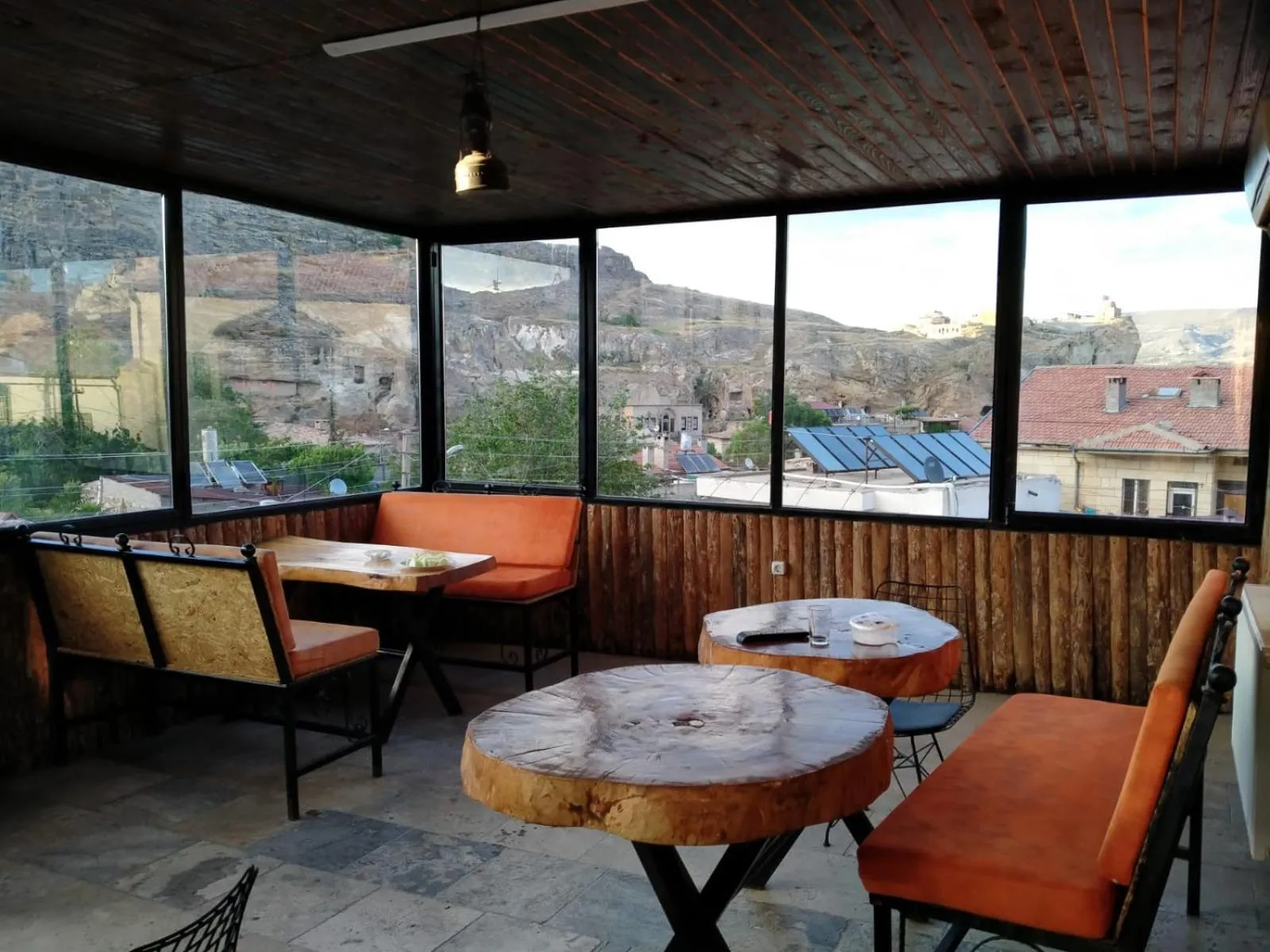 Balcony/Terrace in Sandık cave suites