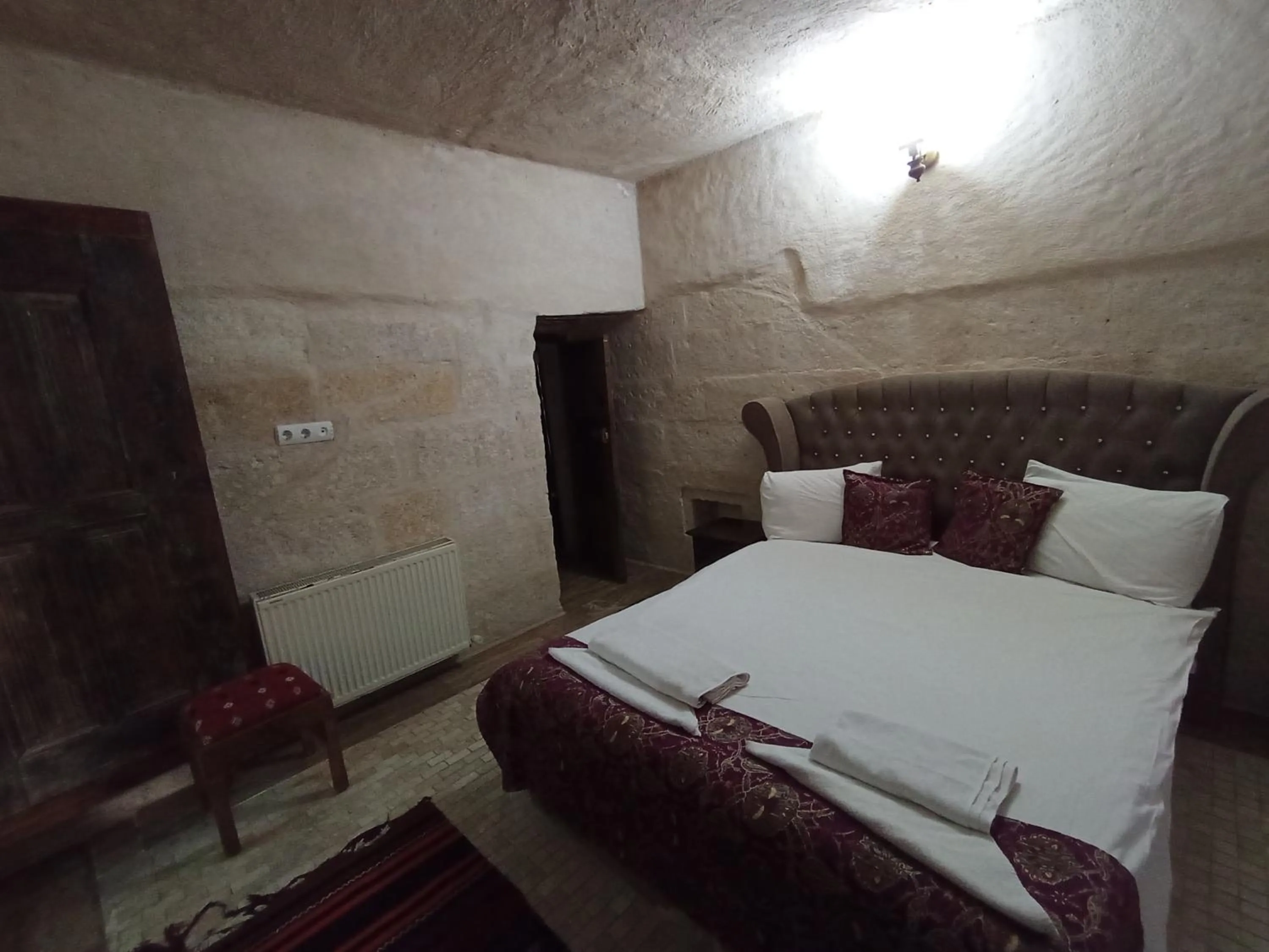 Bed in Sandık cave suites