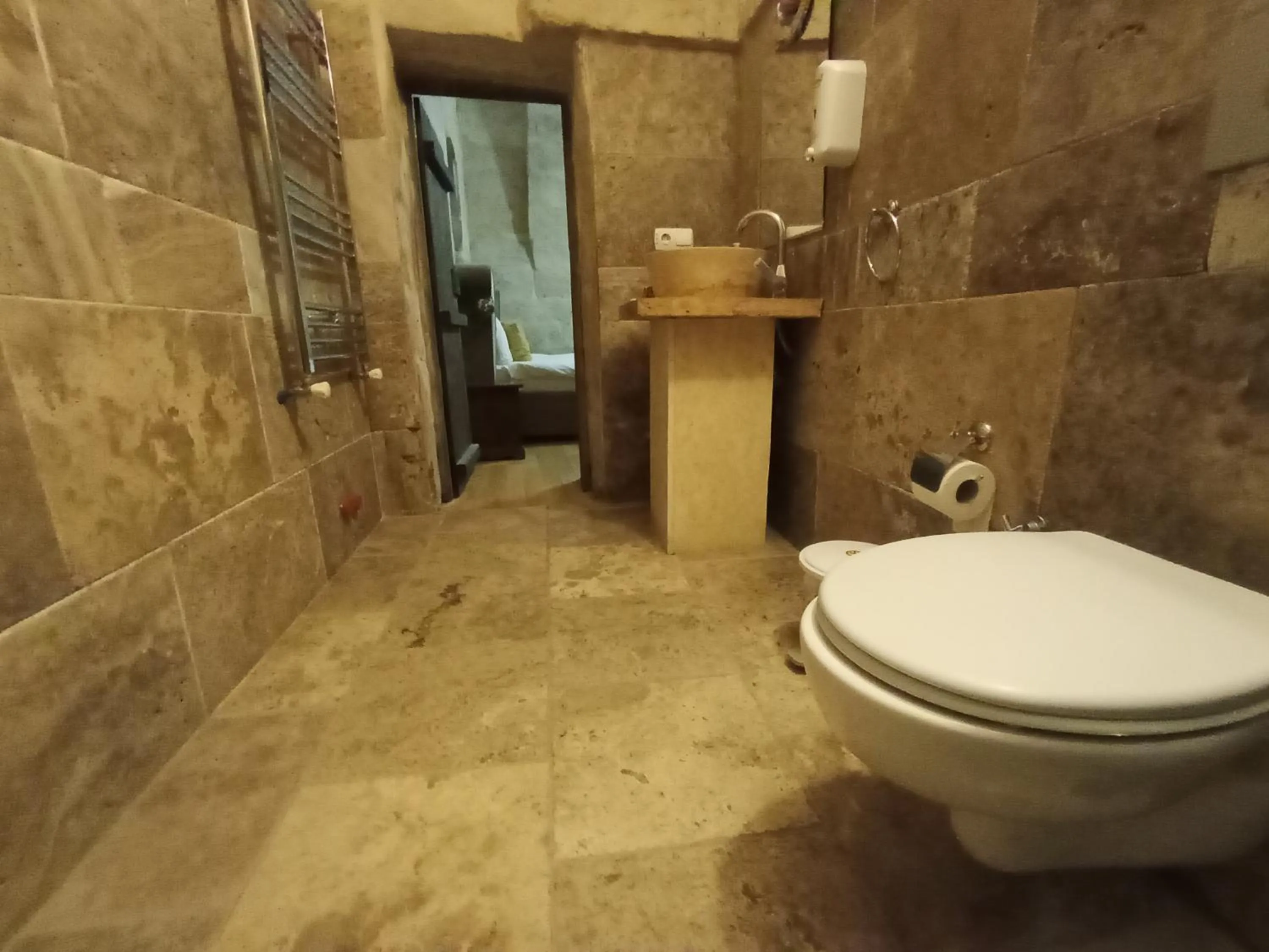 Bathroom in Sandık cave suites