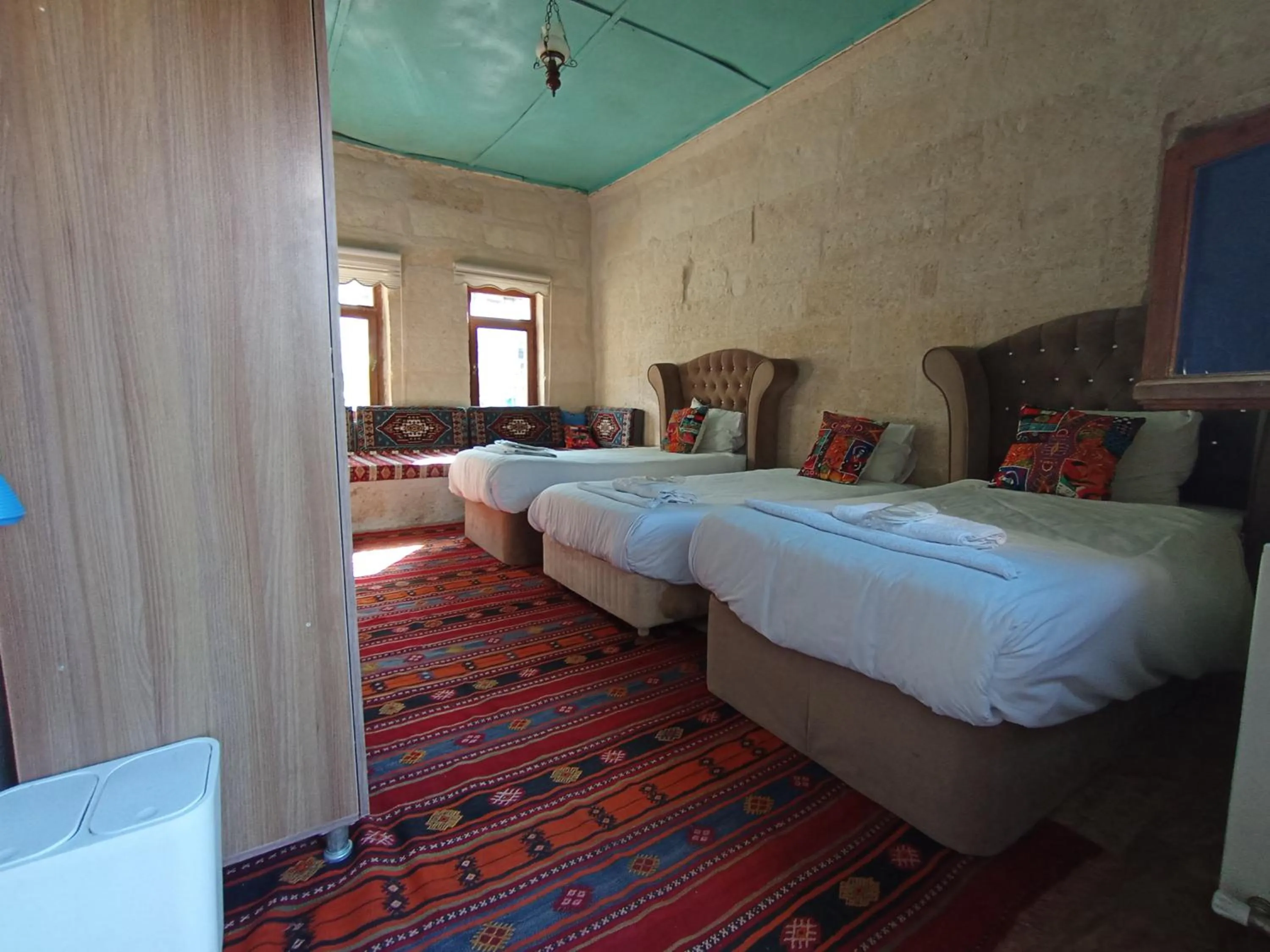 Bed in Sandık cave suites