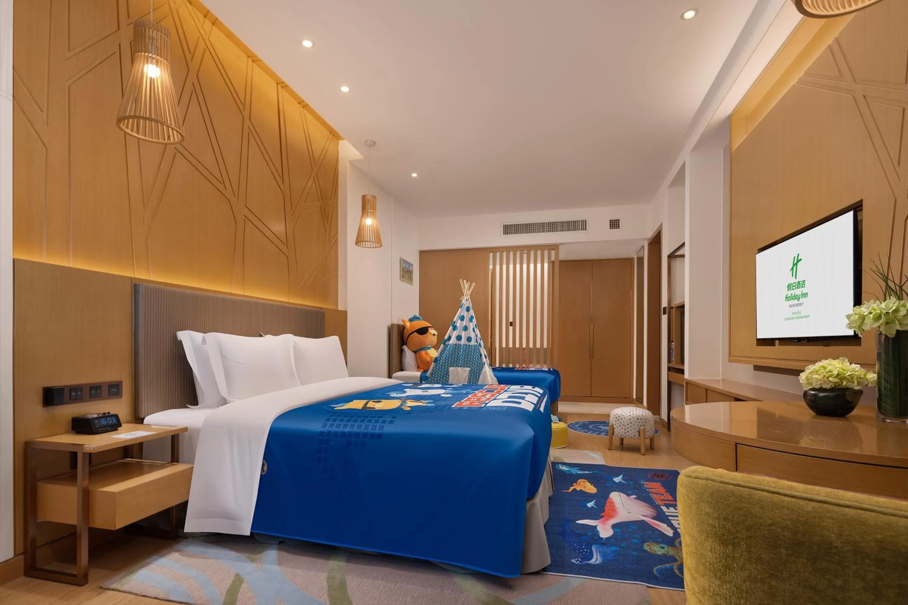 Bedroom, Bed in Holiday Inn Changsha Dawangshan by IHG