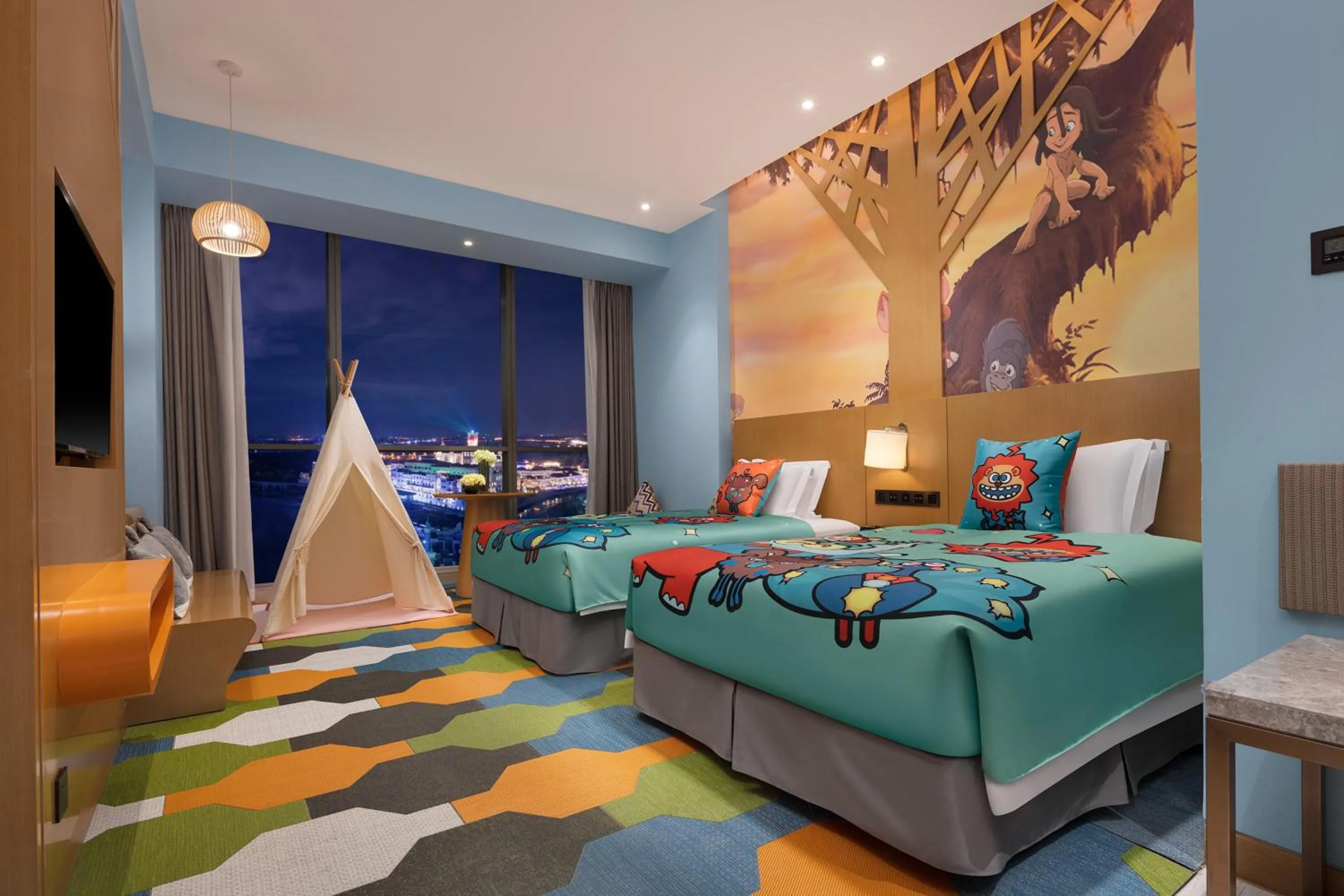 Photo of the whole room, Bed in Holiday Inn Changsha Dawangshan by IHG