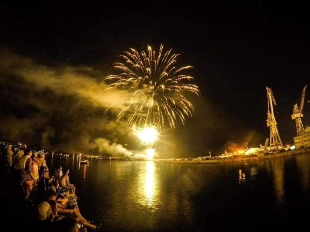 Evening entertainment in Chambre d'hôtes LE SECADOU