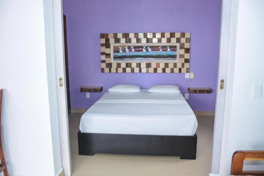 Bed in El Fuerte Beach Apartments