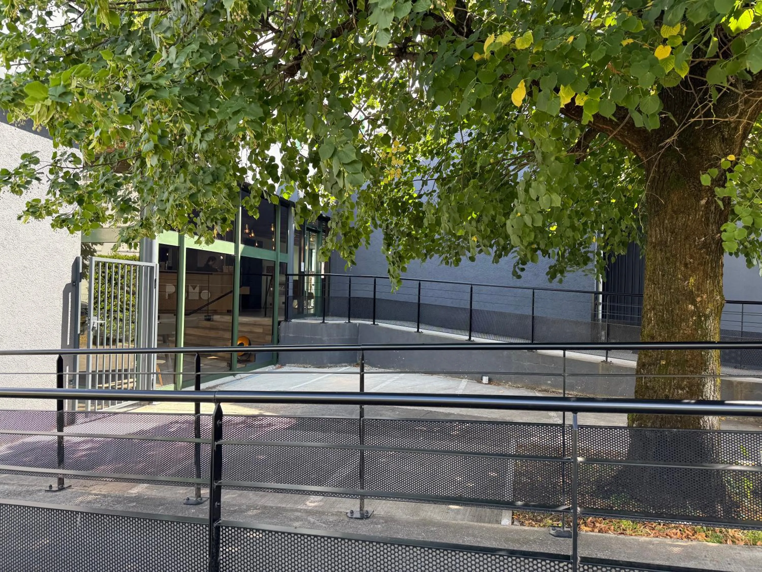 PoMo Hôtel & Restaurant