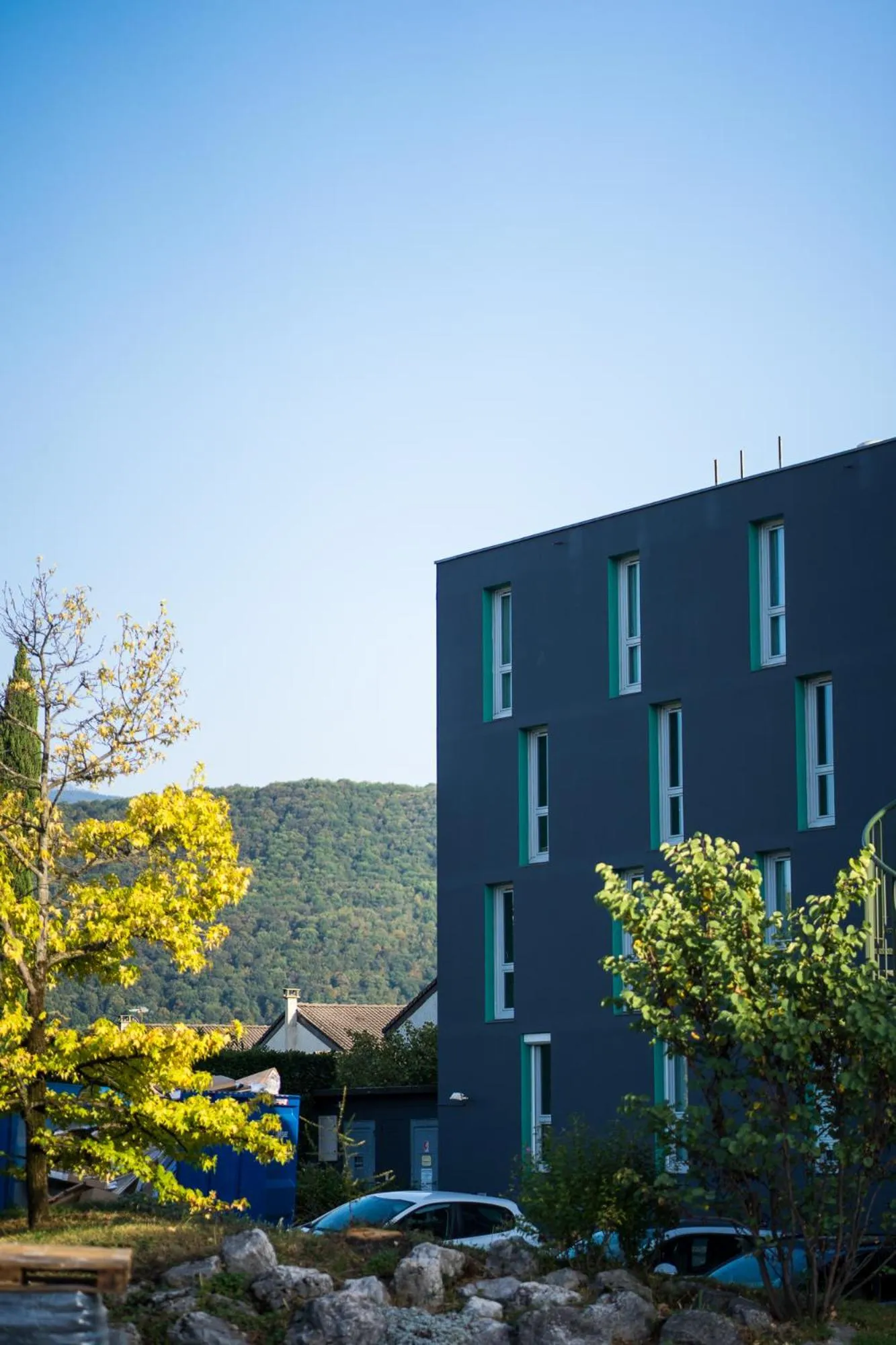 Property building in PoMo Hôtel & Restaurant