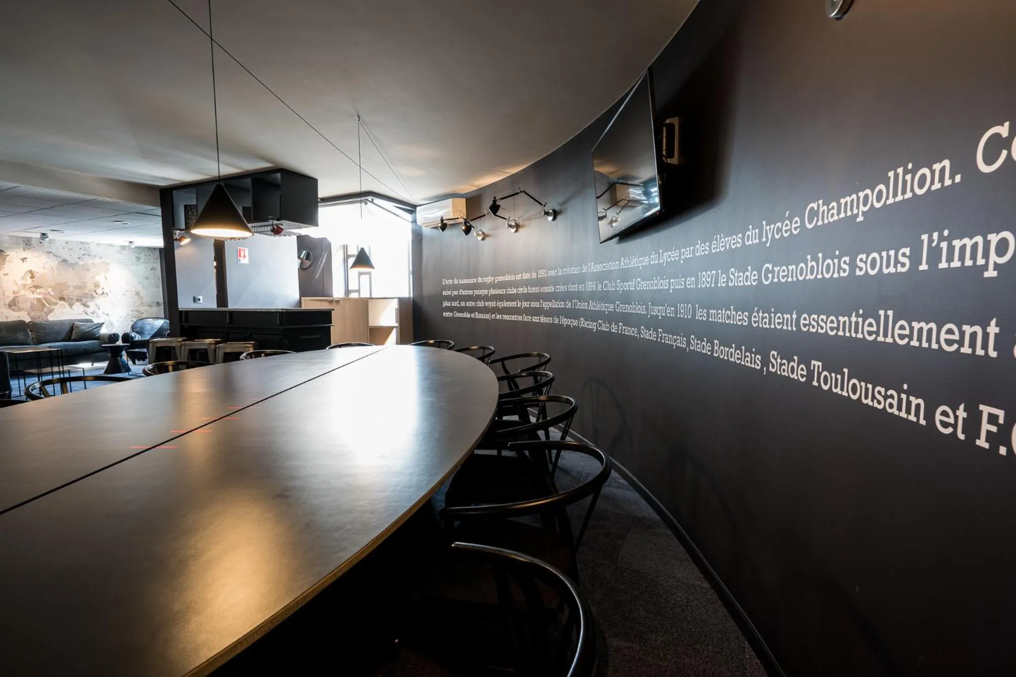 Meeting/conference room in PoMo Hôtel & Restaurant