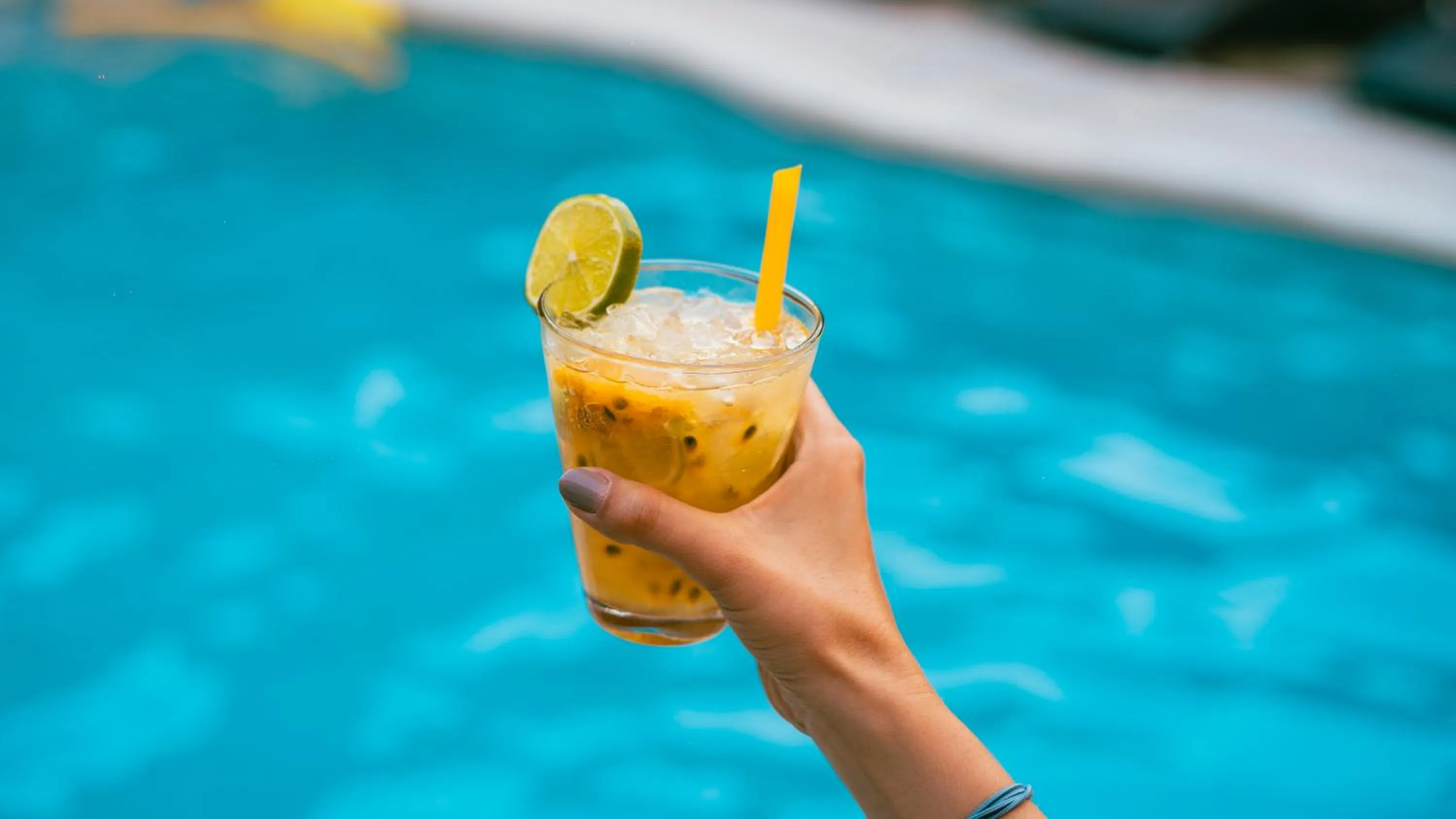 Food and drinks in Viajero Hostel Cali & Salsa School