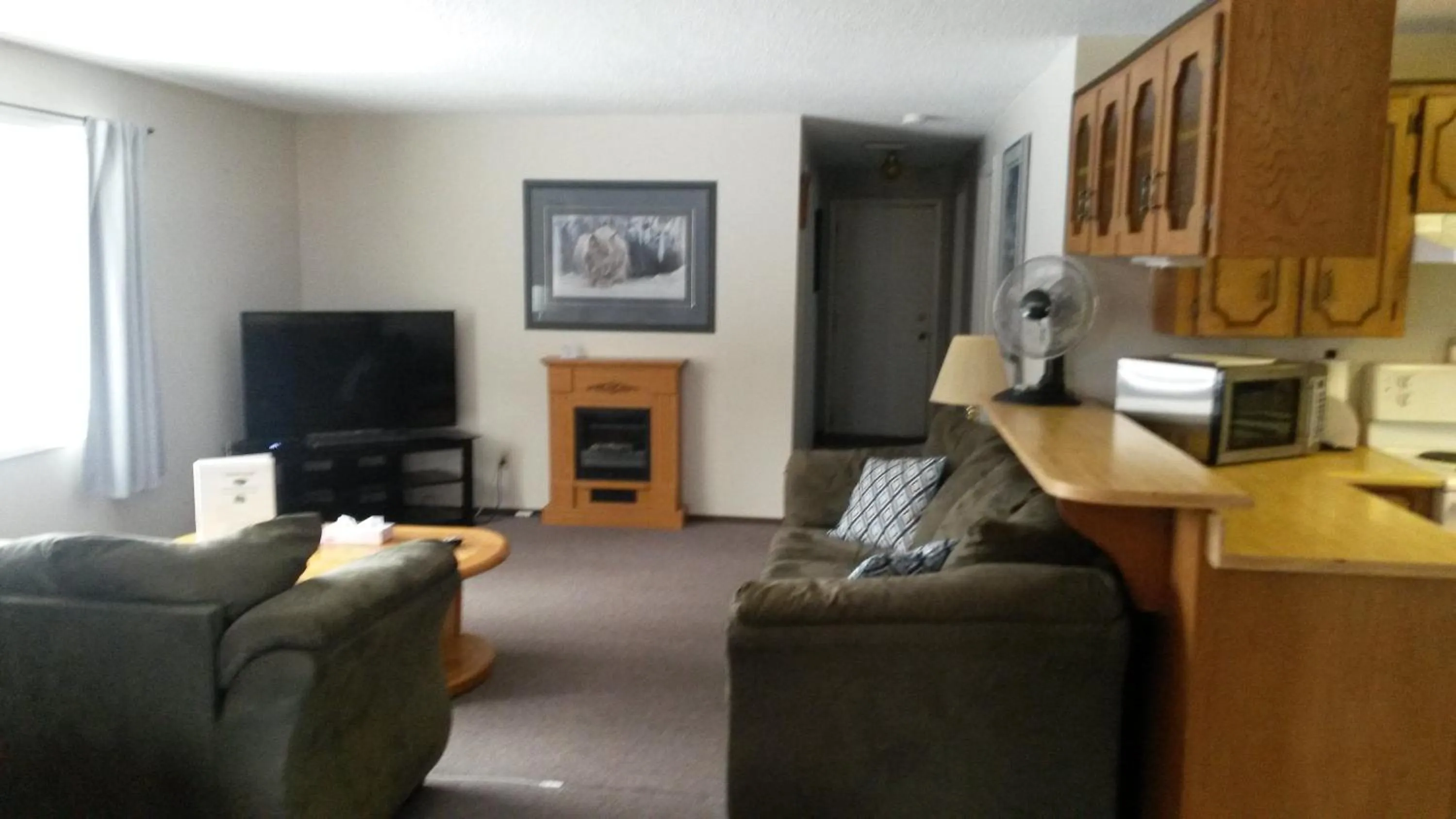 Living room in Lakeside Motel