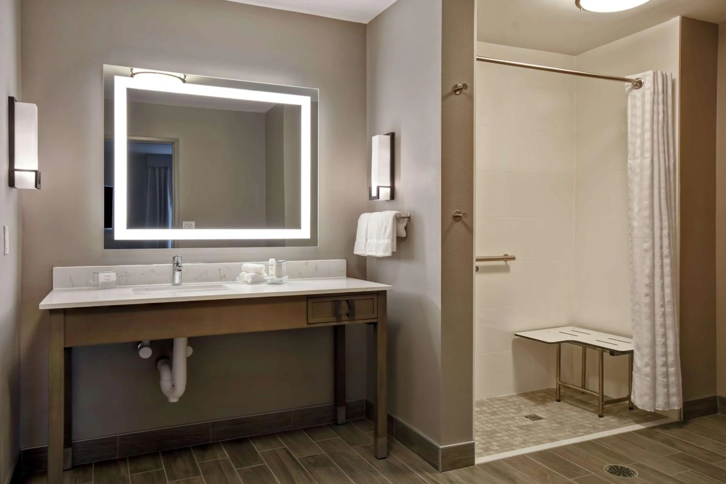 Bathroom in Homewood Suites By Hilton Orange New Haven