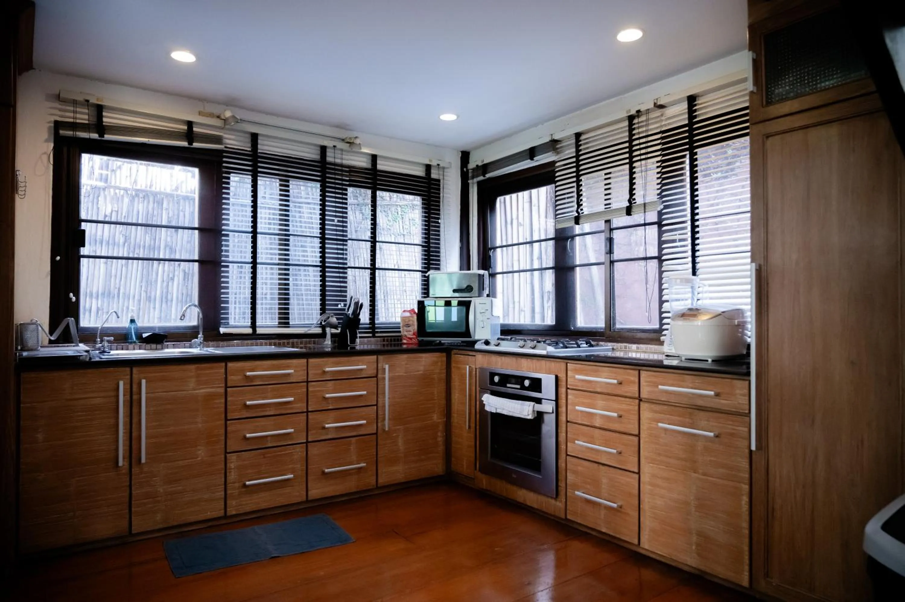 Kitchen or kitchenette in Tolani Northgate Villa Chiang Mai