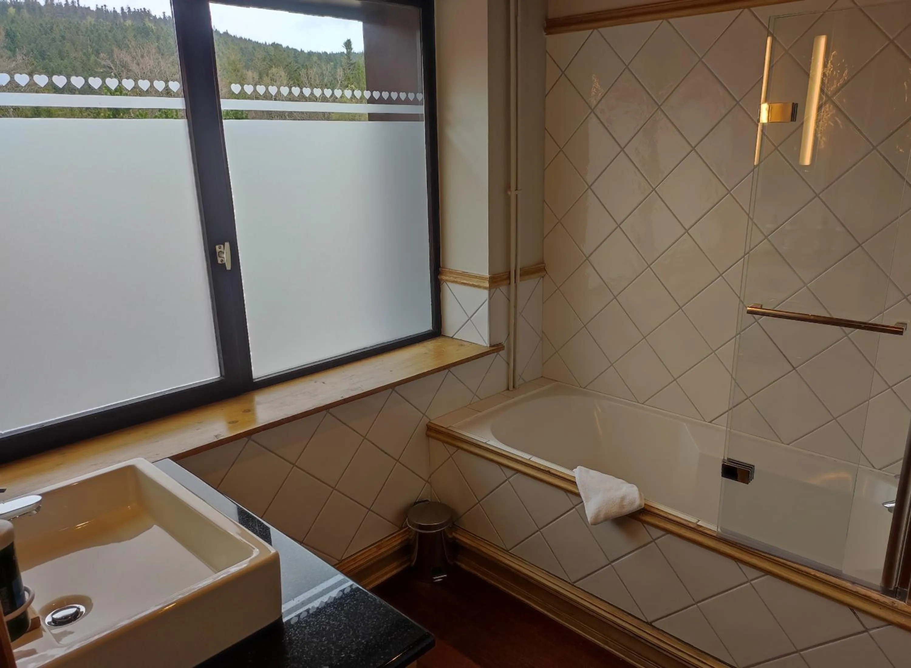 Hôtel Restaurant Spa Les Jardins De Sophie