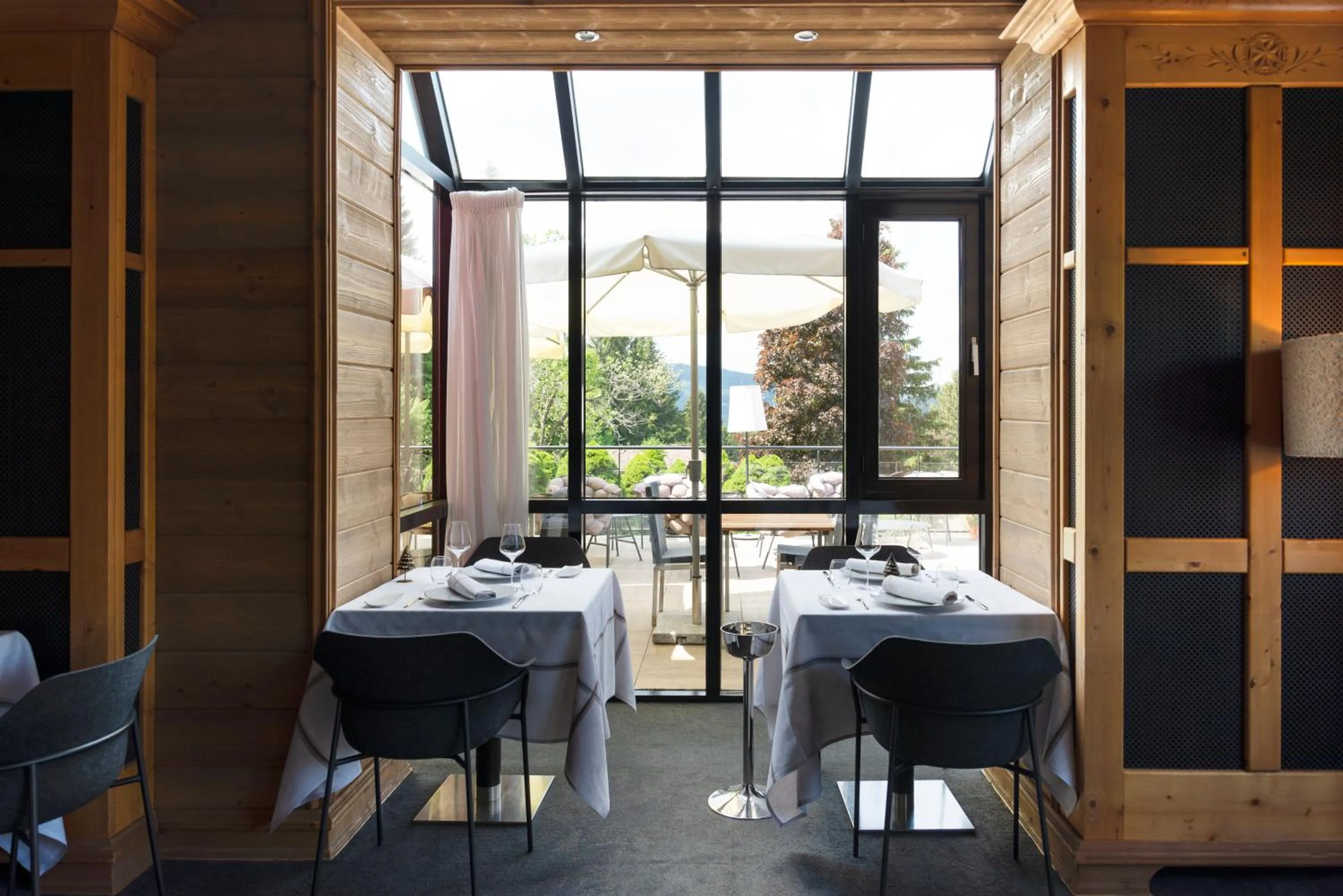 Restaurant/places to eat in Hôtel Restaurant Spa Les Jardins De Sophie