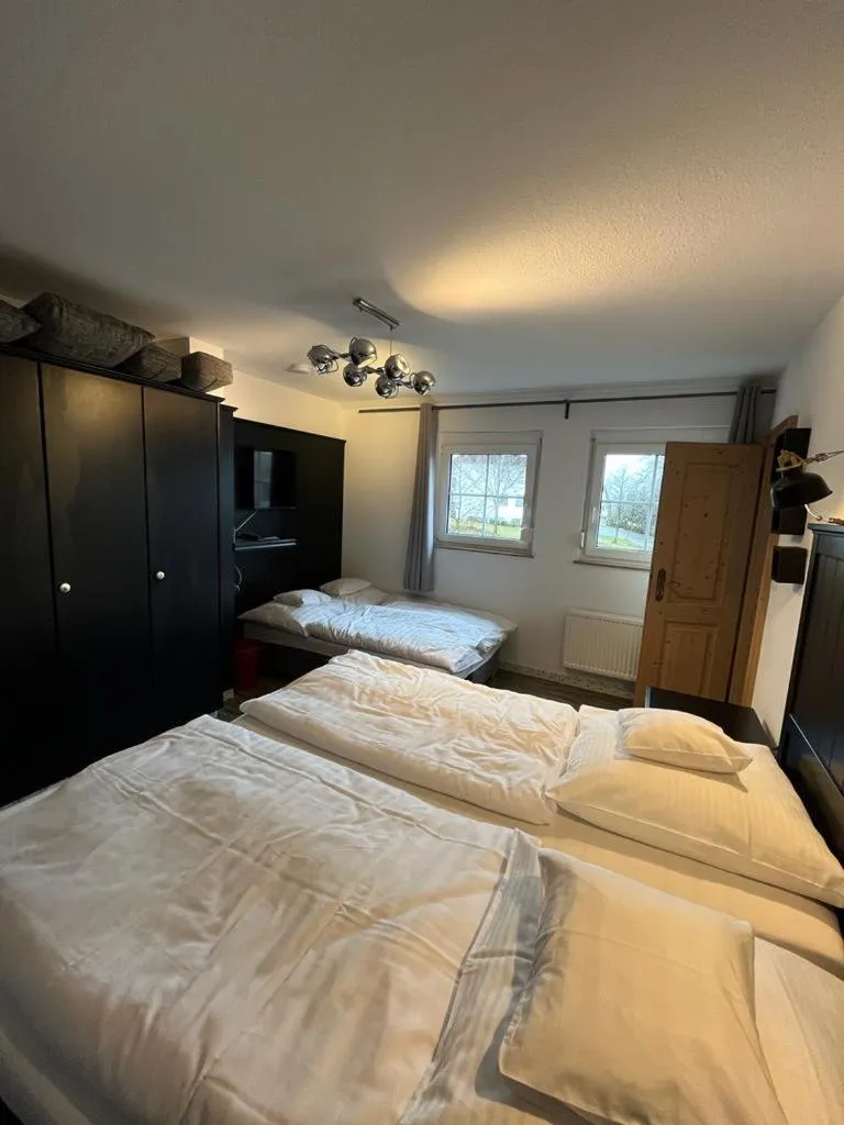 Photo of the whole room, Bed in Hotel Clemens