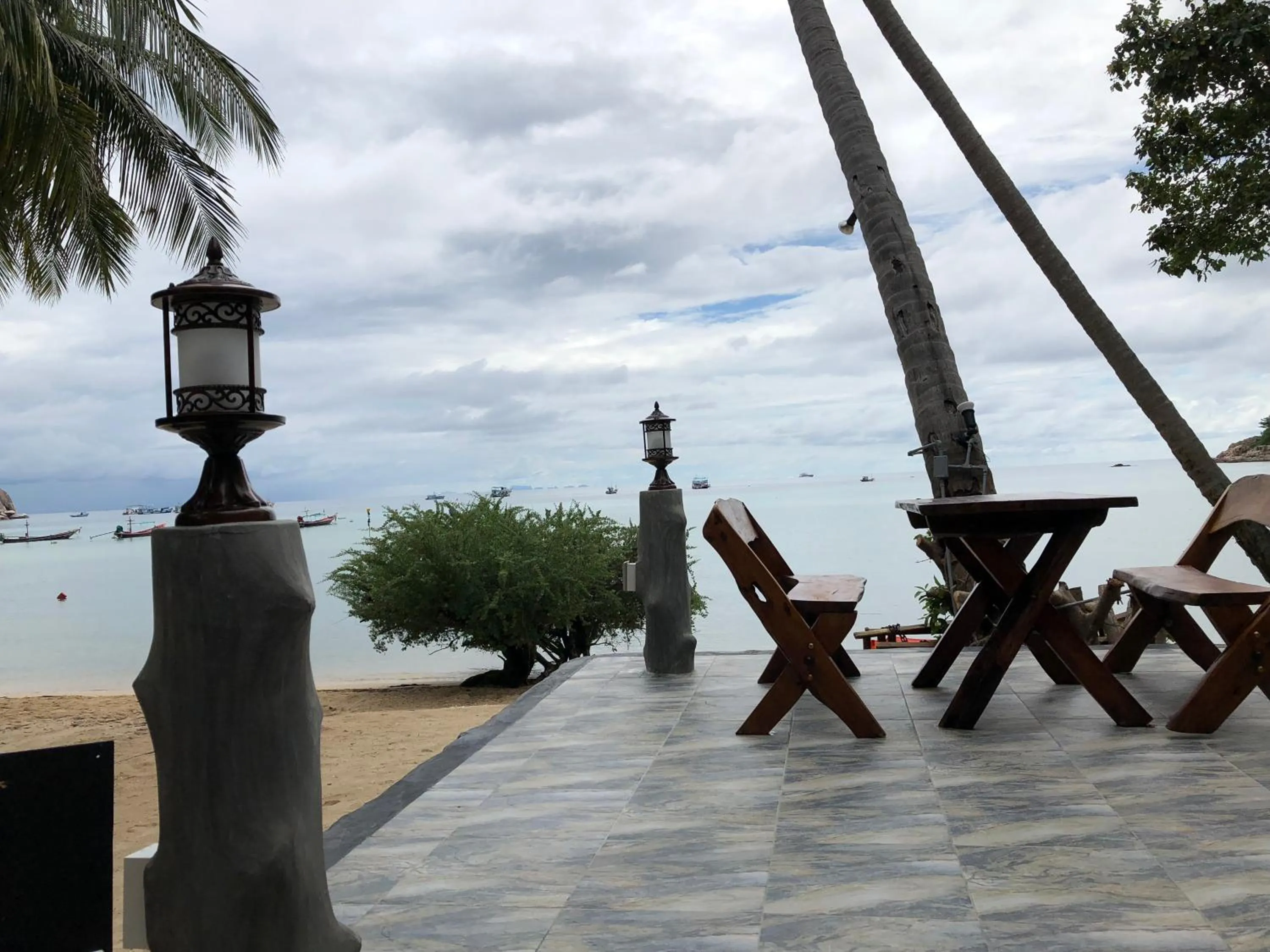 Restaurant/places to eat in Koh Tao Tropicana Resort