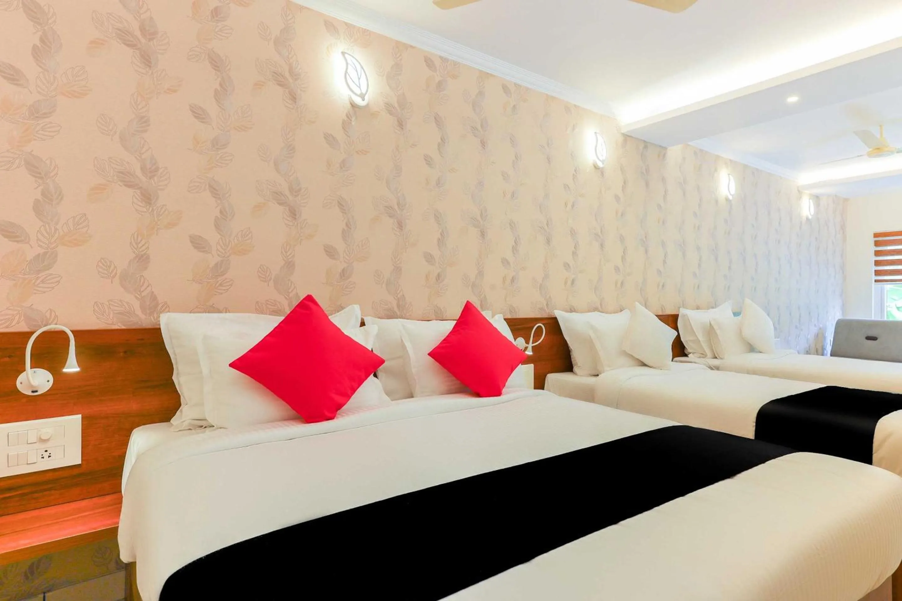 Bedroom, Bed in Super Collection O Companion Leisure Homes