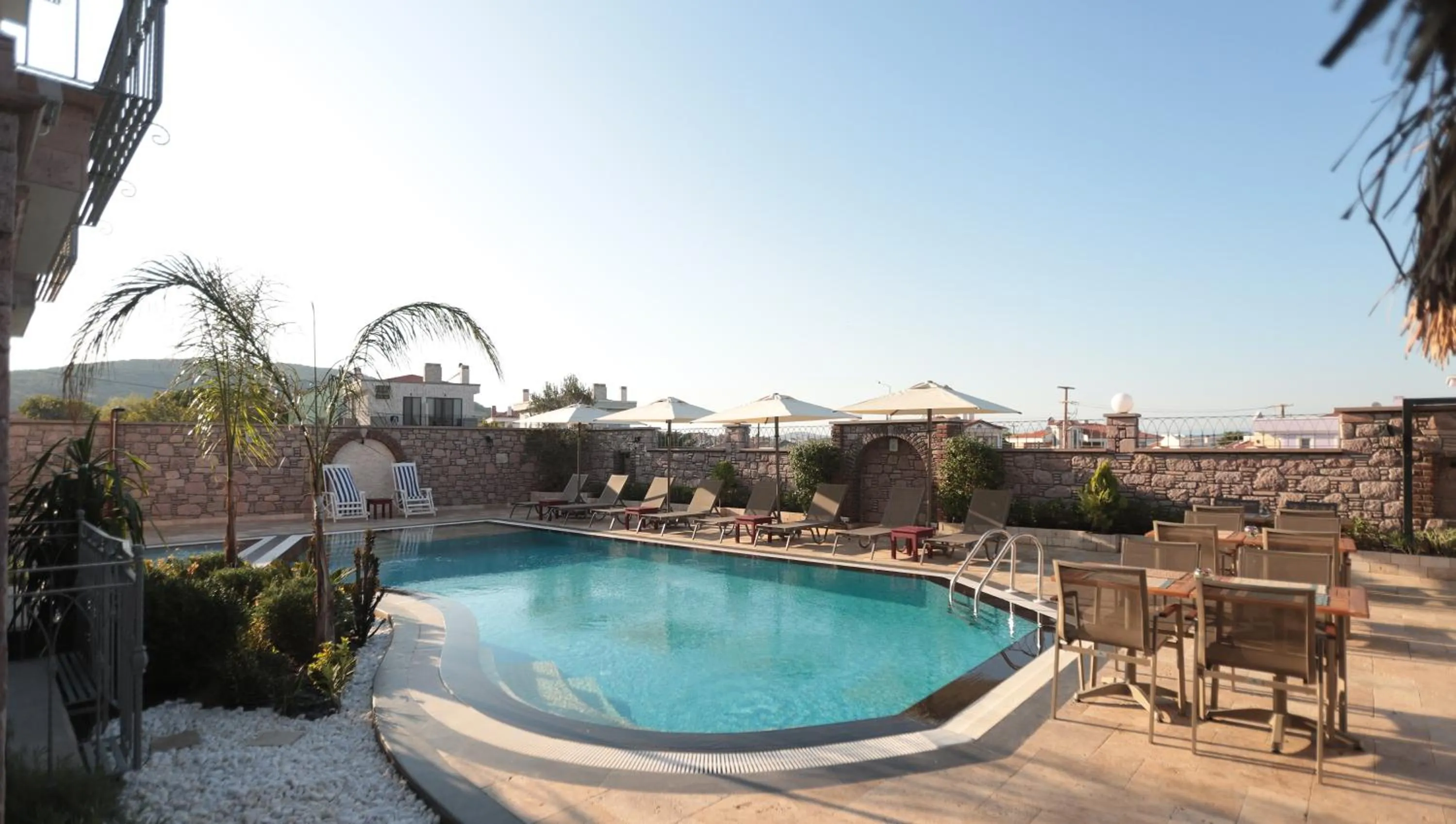 Swimming pool in Sukha Cunda Otel