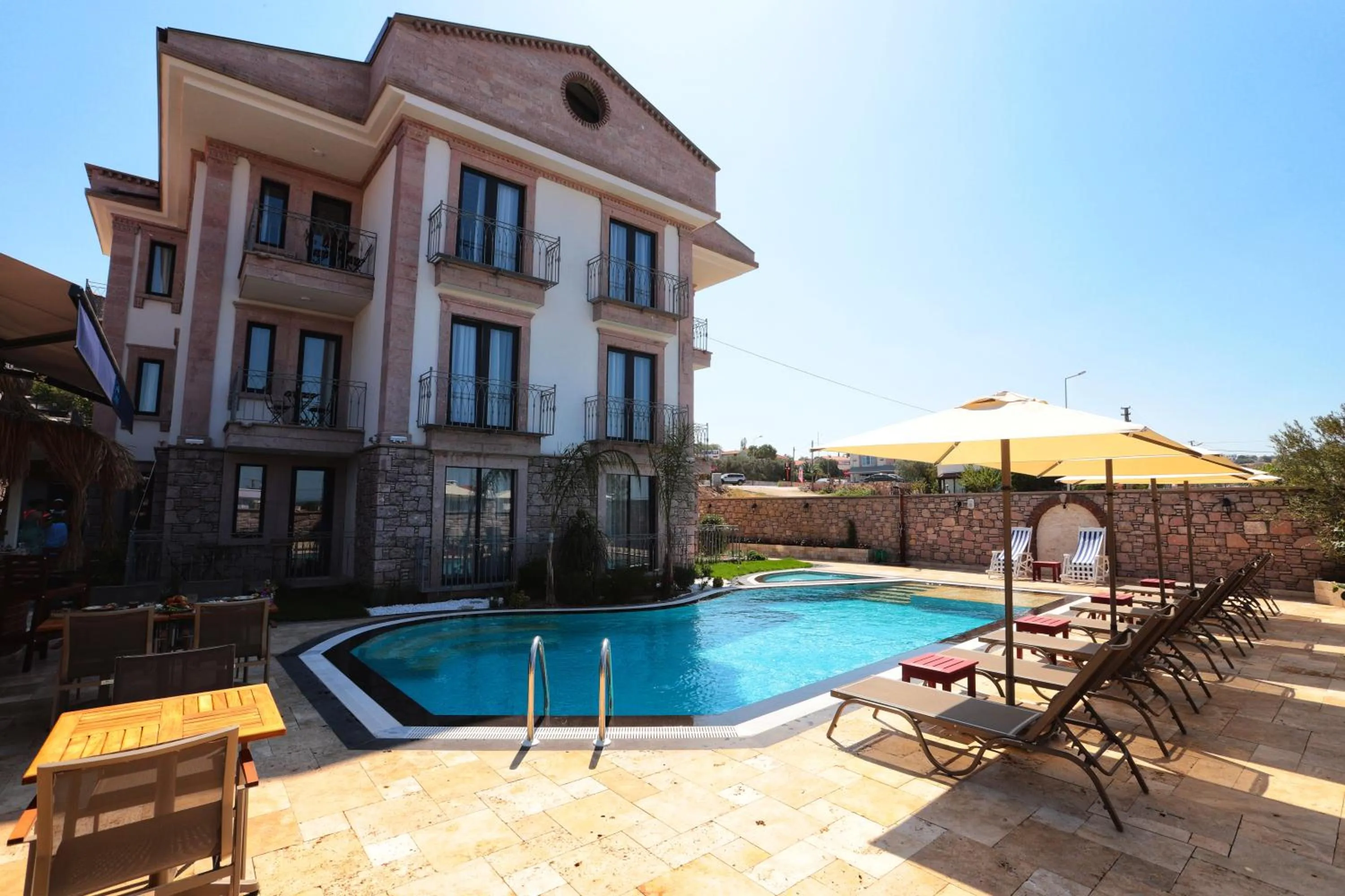 Property building in Sukha Cunda Otel