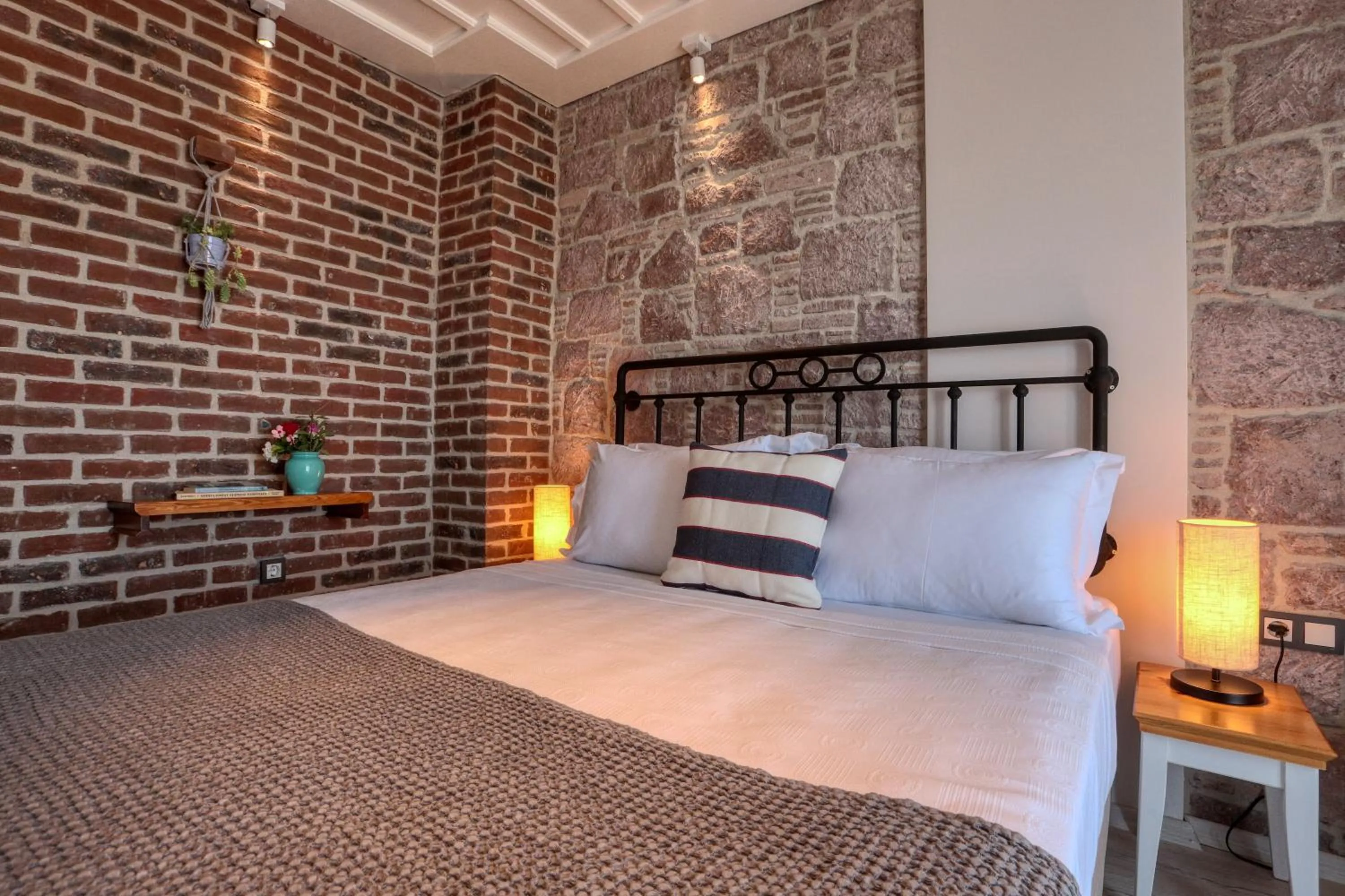 Bed in Sukha Cunda Otel