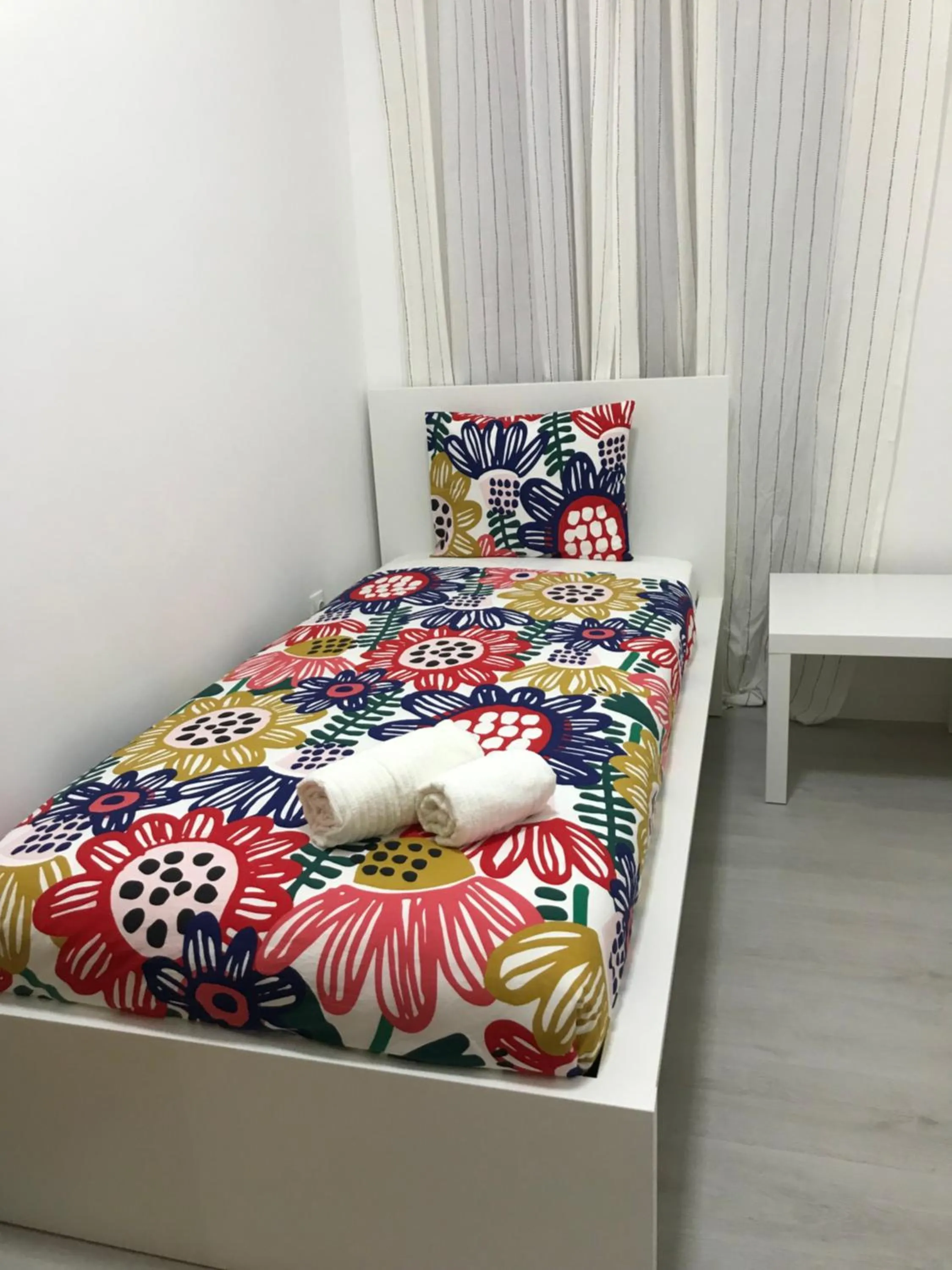 Bed in Charming episode